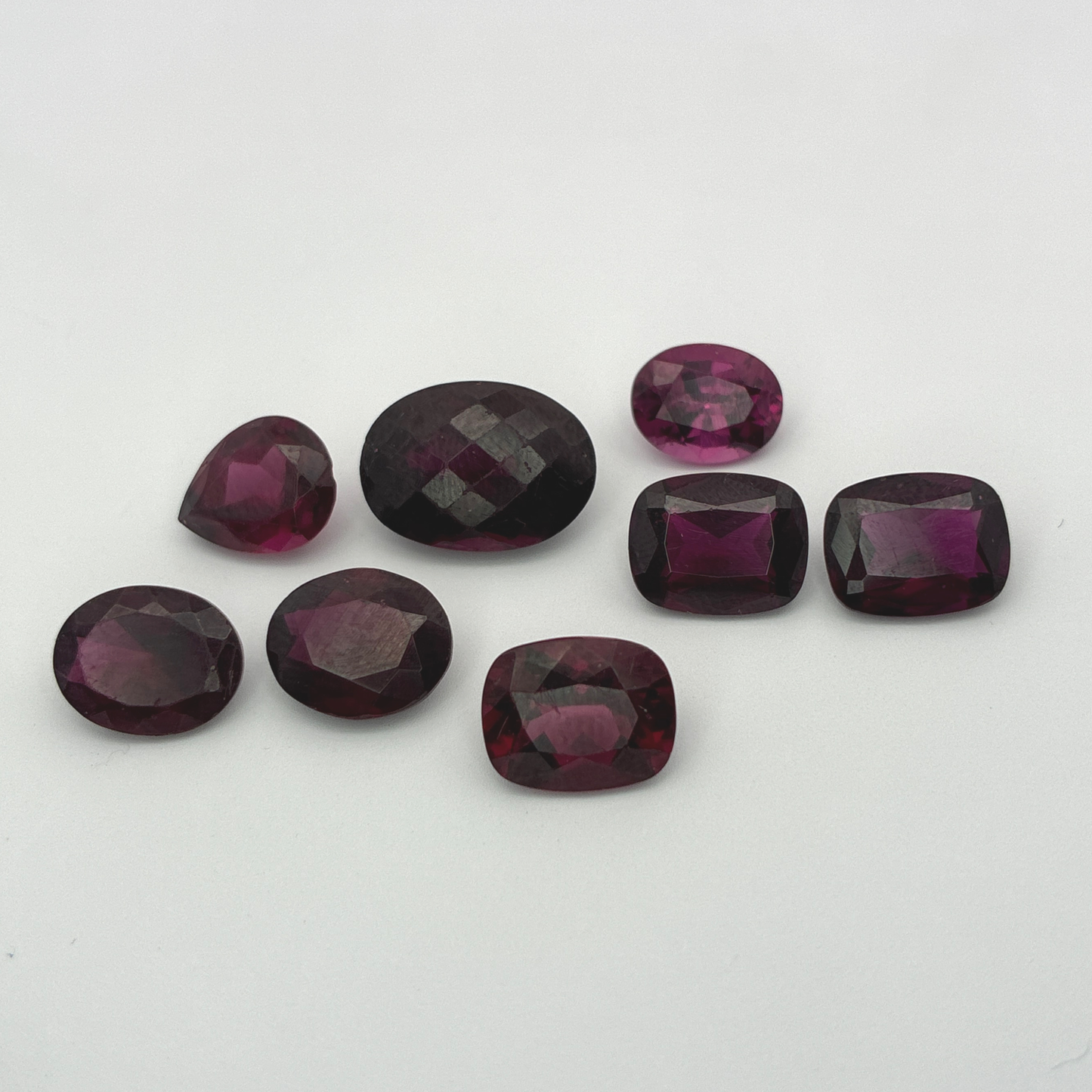 30 carats Lot of Reddish Purple Garnets, Worn 8 pieces, Faceted, Recycled, Chipped, Preformed Facet Rough