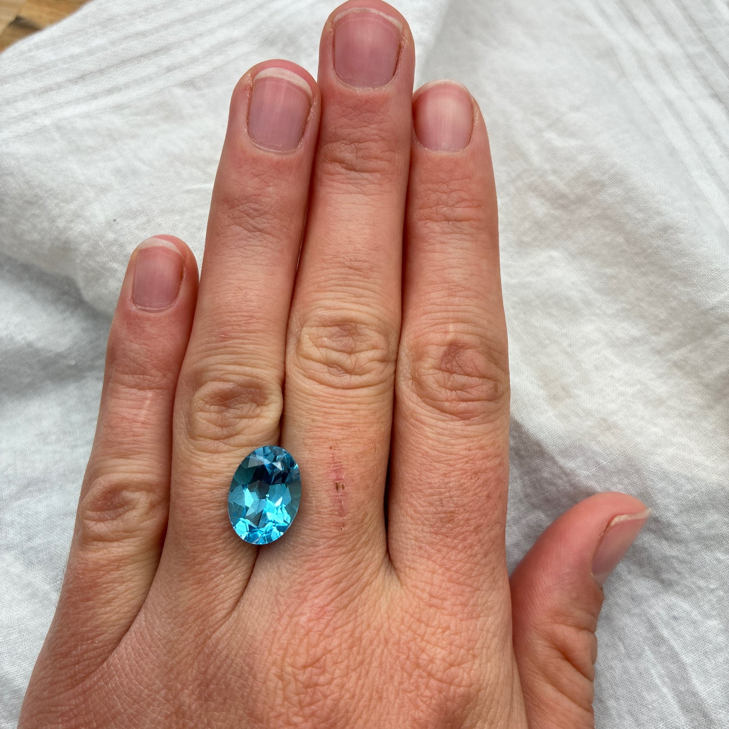 14x10mm Oval Cut Blue Topaz Loose Gemstone 7 carat