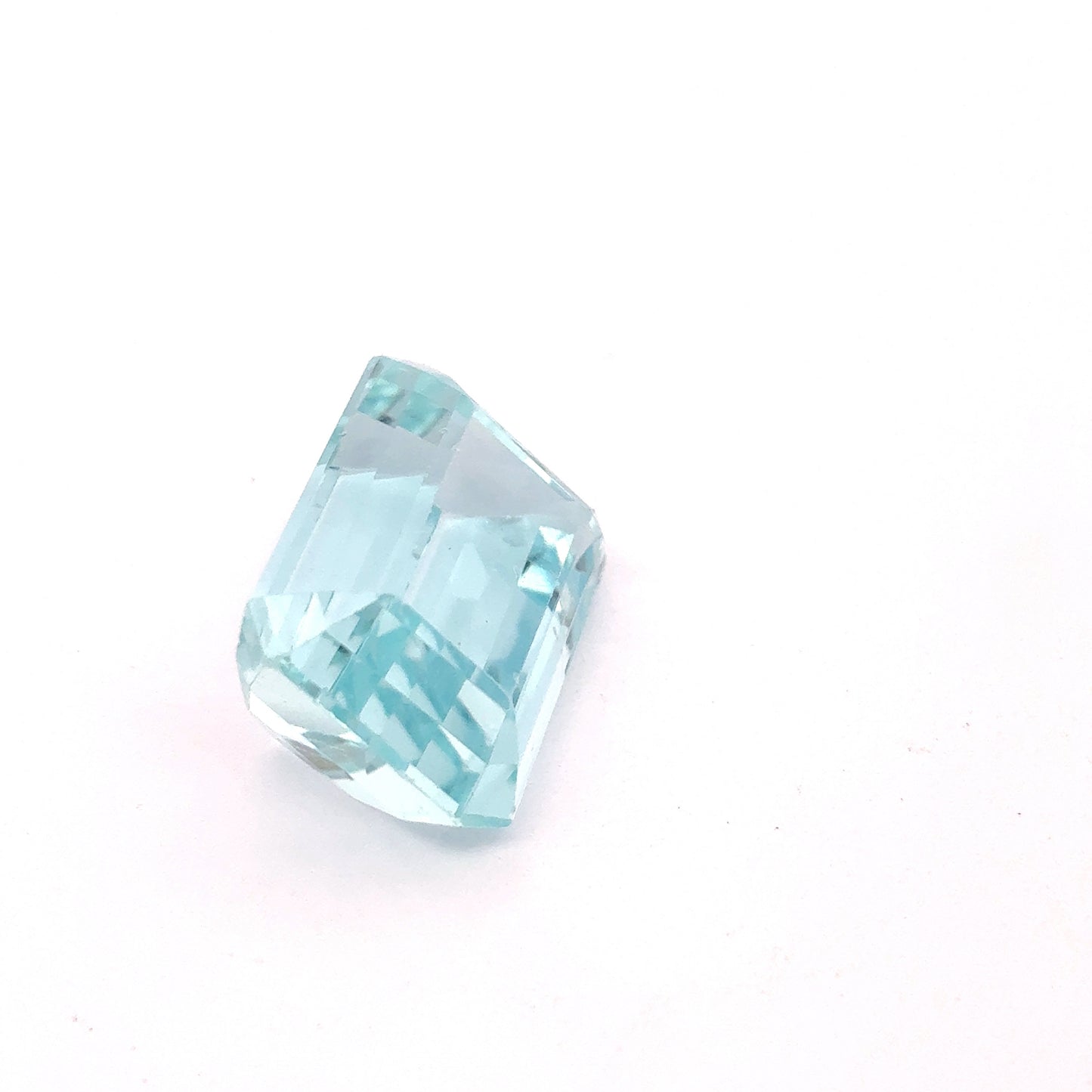 13 carat Light Blue Aquamarine 15.7x11.65mm Emerald Cut
