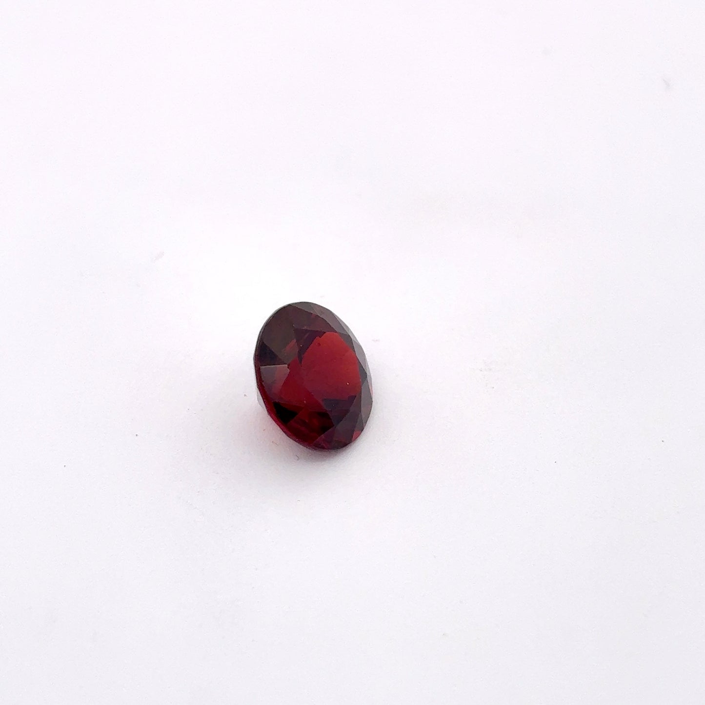 8mm Round Deep Red Garnet,2.56 carat