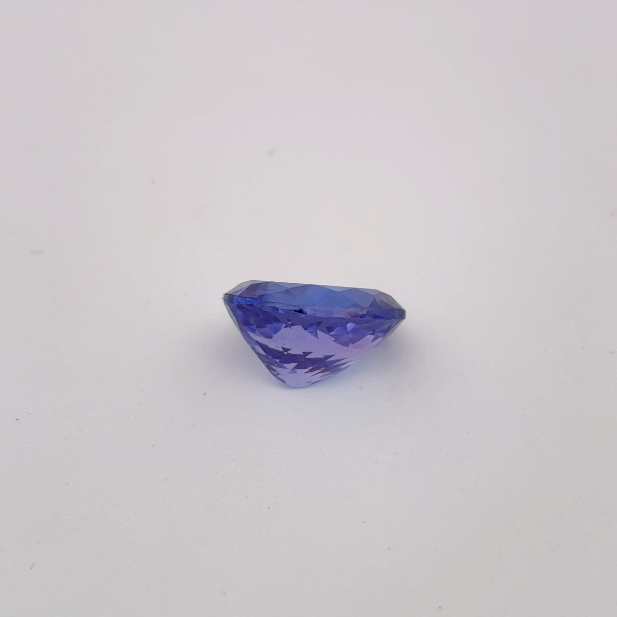 3.96 carat Violet Tanzanite, 11x8.8mm