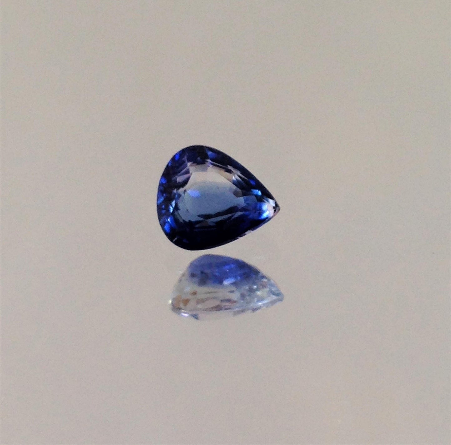 1.68 Carats Natural Blue Sapphire 7.7x6.7mm Pear Unique Corundum Wholesale Gem Faceted Loose Gemstone