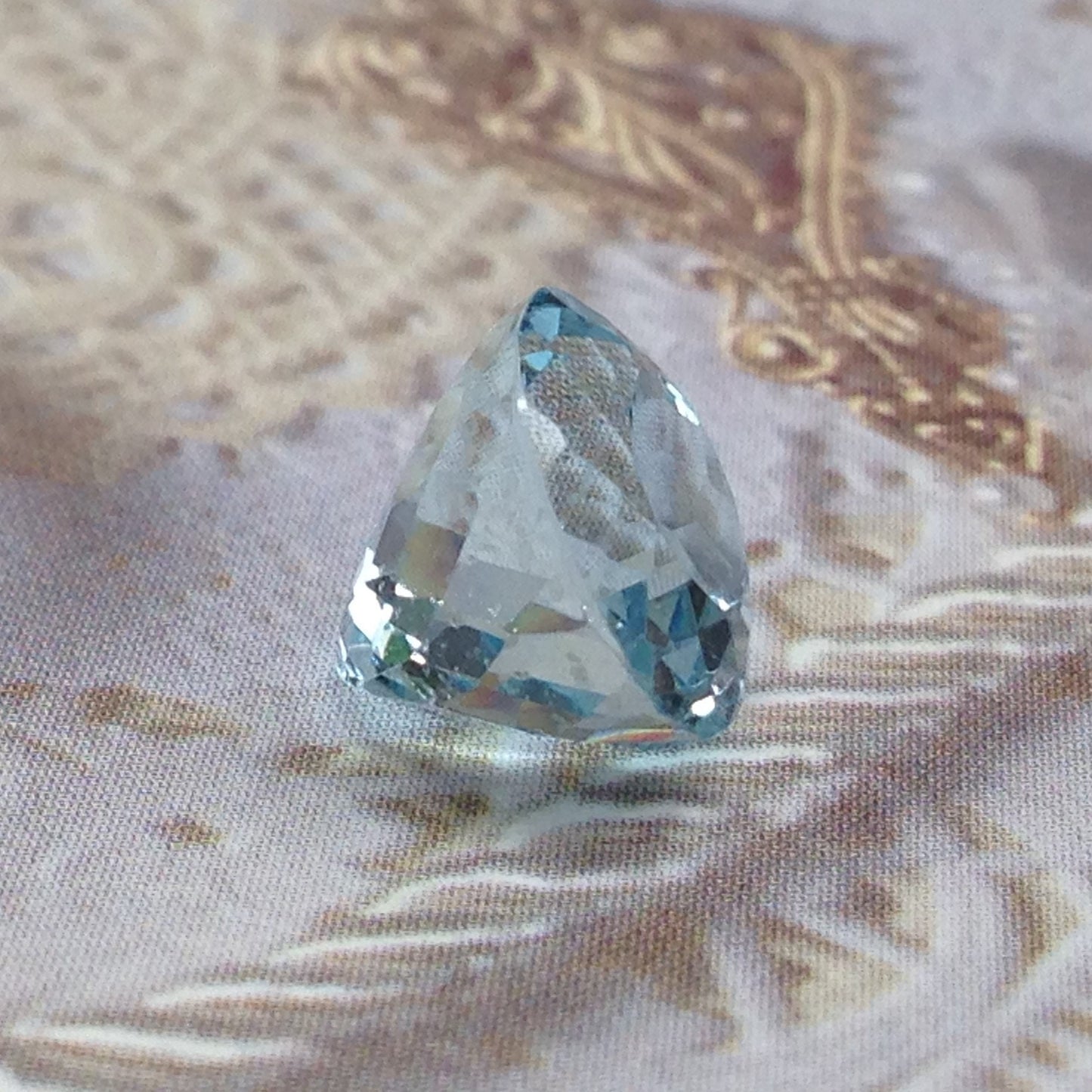 Sky Blue Aquamarine Natural 4 cts 10.5x9mm Light Blue Oval Cut Loose Gem Faceted Gemstone Beryl March Birthstone Tested Wholesale Gems 9x10