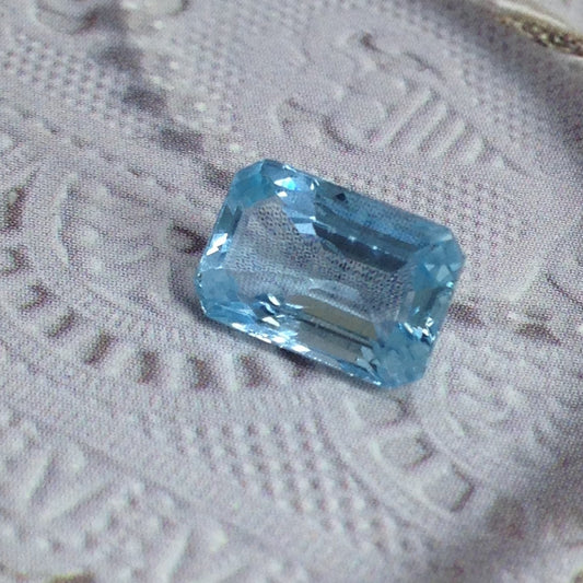 Natural Blue Aquamarine 2.25 Carat Nice Blue Gem Rectangle Cut Loose Faceted Gemstone Beryl March Birthstone Emerald Cut Gem