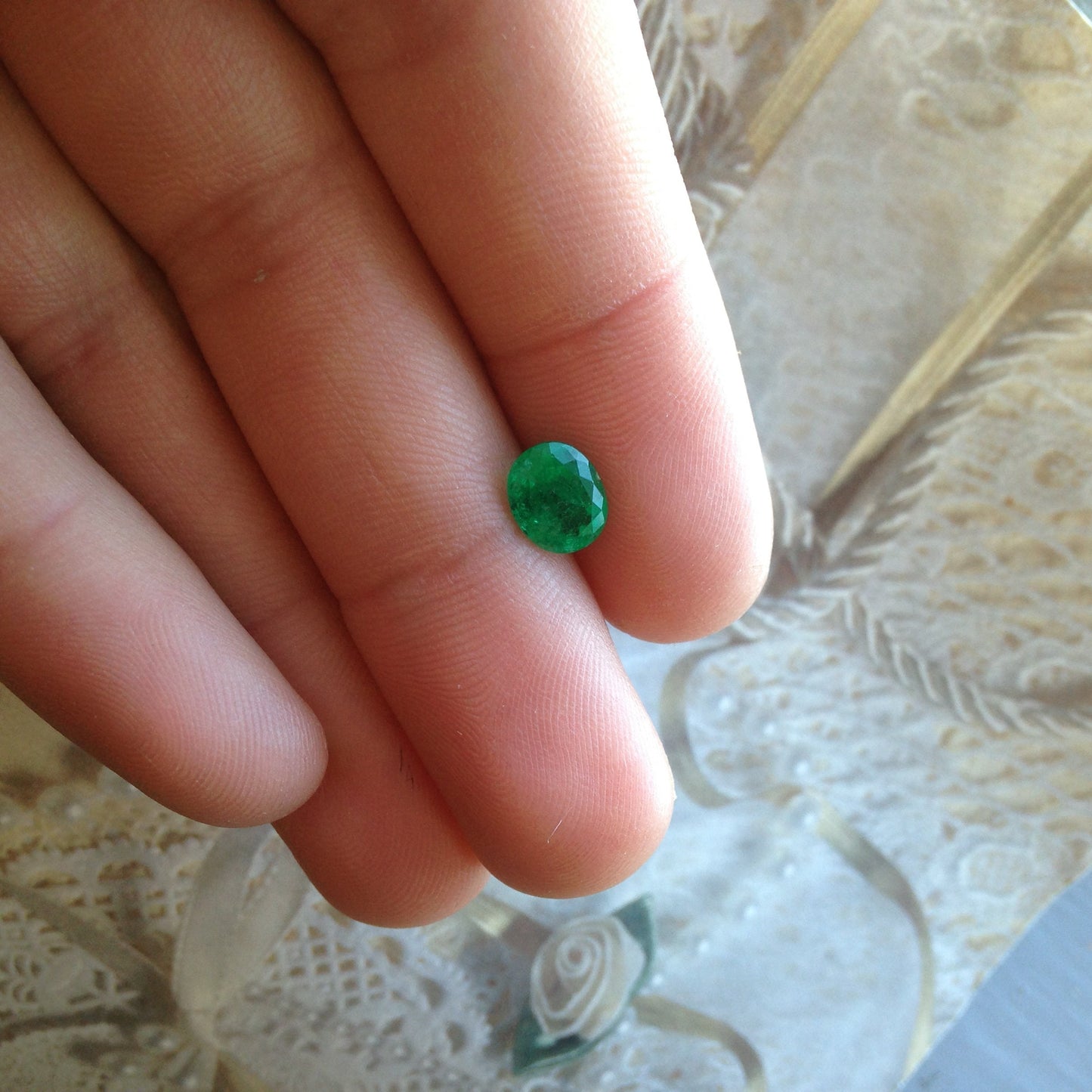 1.06 cts Natural Emerald 7.51x5.96 millimeter mm Oval Cut Faceted Gem Precious Gemstone Wholesale Gem Real Beryl Green Nice Loose Unmounted