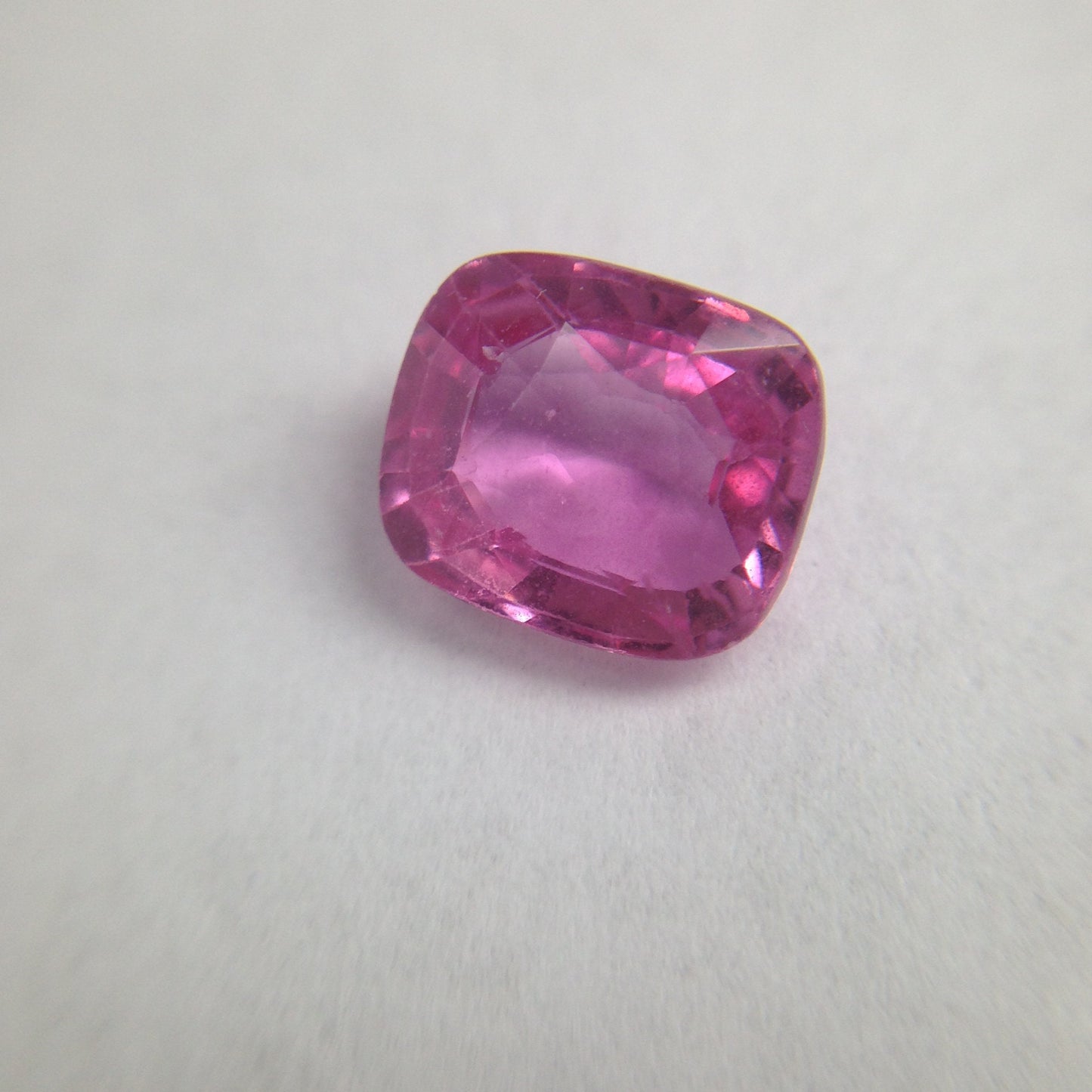 1.77 Carat Natural Pink Sapphire 7.4x6.2mm Cushion cut Loose Gemstone Faceted Gem Corundum Fancy Vivid Color Sapphire
