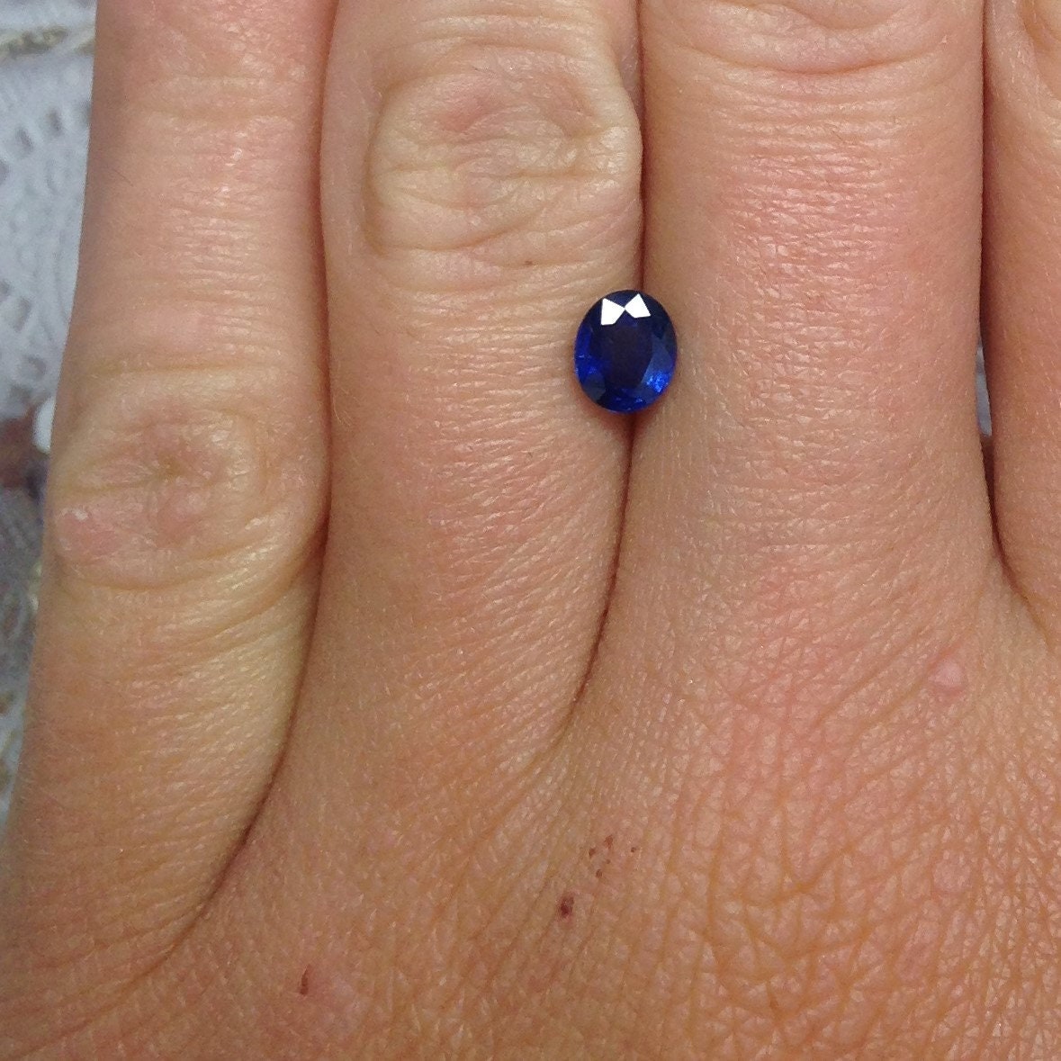 Natural Blue Sapphire 6x5mm Oval 0.88 Carat Corundum Pretty Blue Wholesale Gem Faceted Loose Unmounted Gemstone between 5x6 millimeters