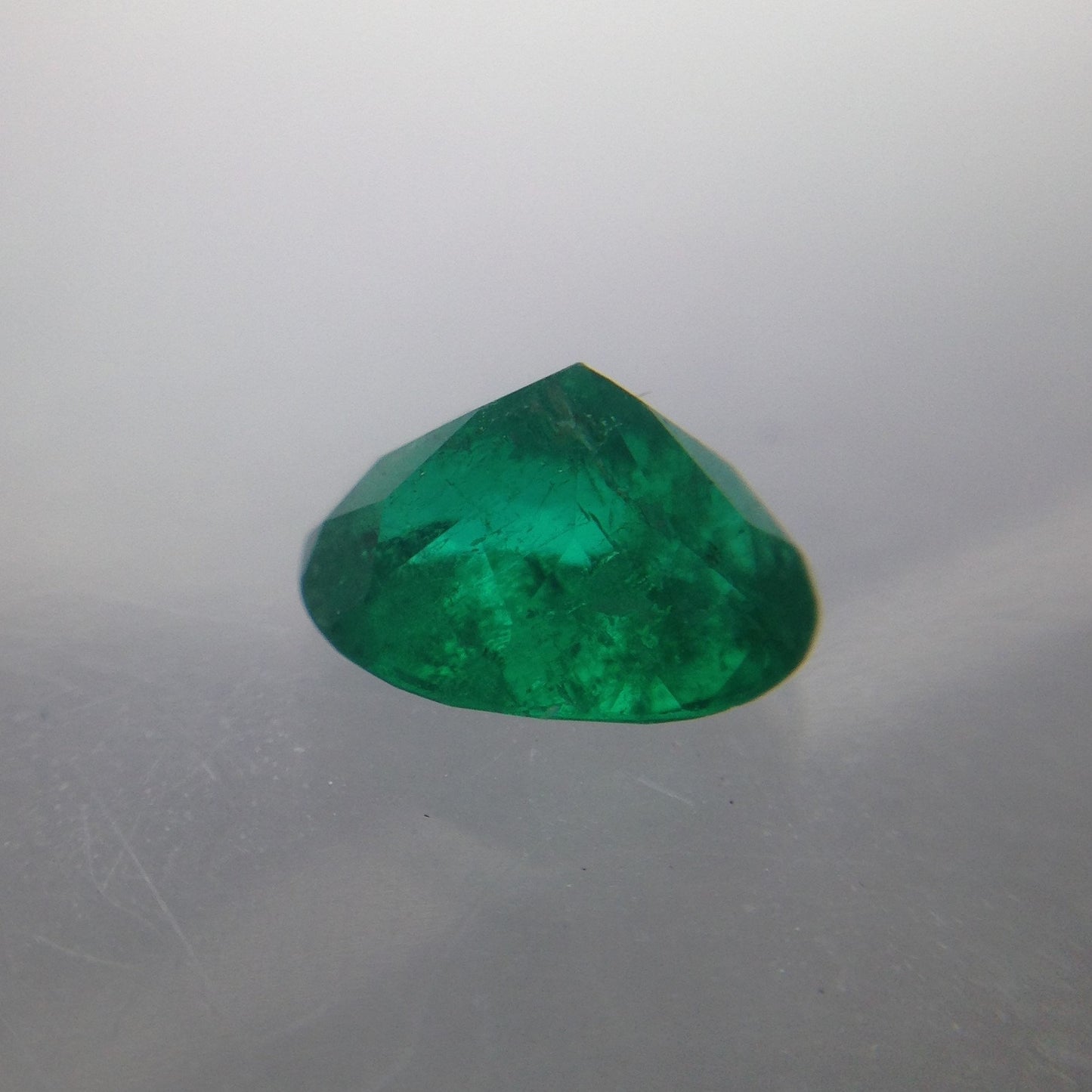 1.06 cts Natural Emerald 7.51x5.96 millimeter mm Oval Cut Faceted Gem Precious Gemstone Wholesale Gem Real Beryl Green Nice Loose Unmounted