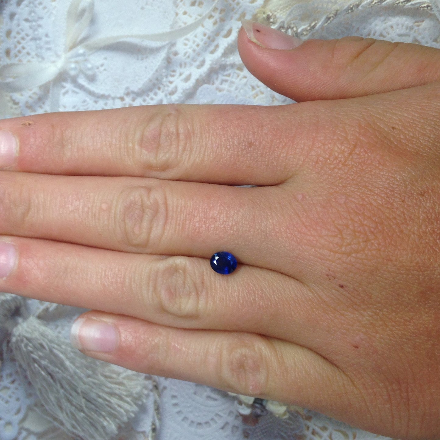 Natural Blue Sapphire 6x5mm Oval 0.88 Carat Corundum Pretty Blue Wholesale Gem Faceted Loose Unmounted Gemstone between 5x6 millimeters