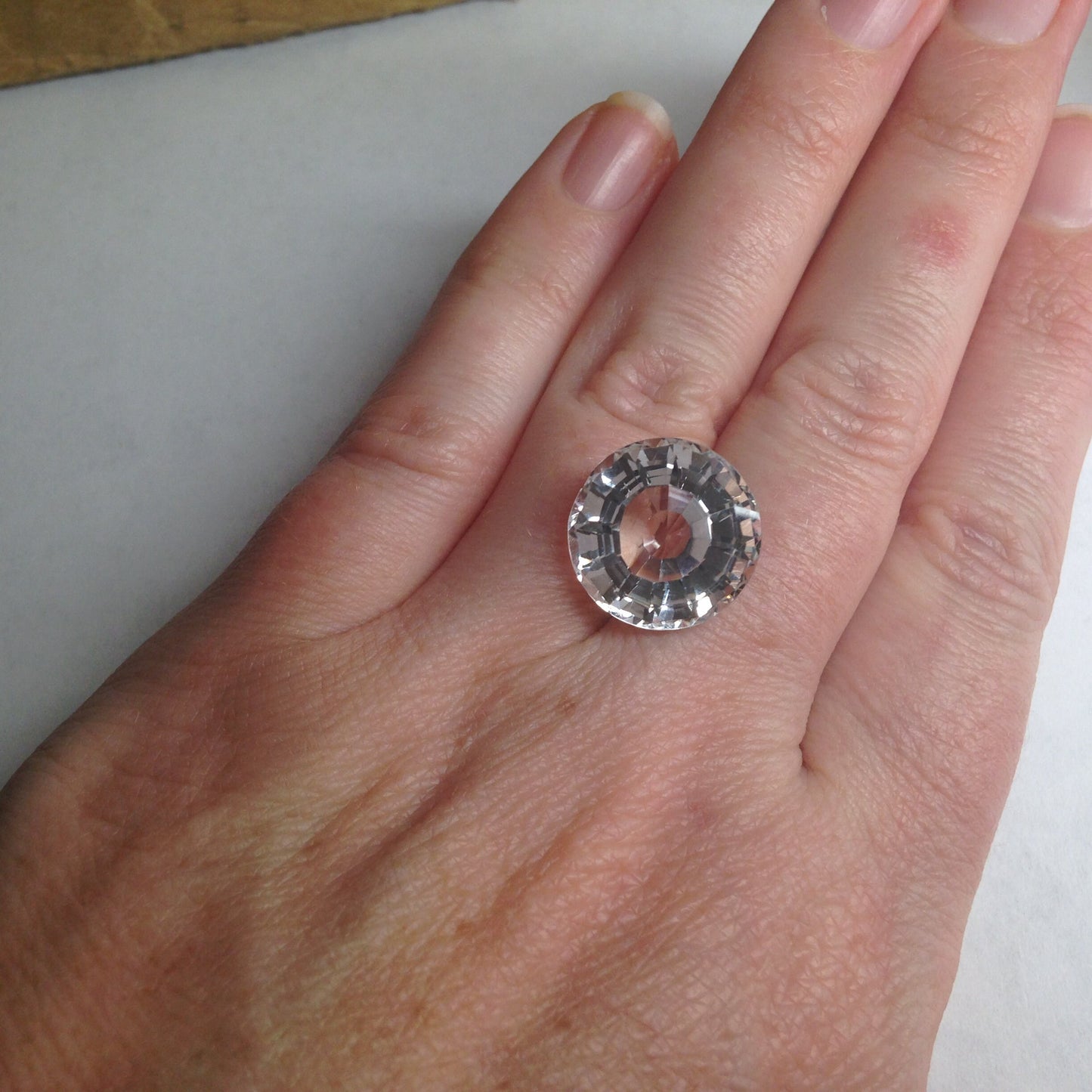 14.6mm Yellow Spodumene Round Cut, 14 carats Huge Large Faint Yellow Near Colorless Faceted Gem Loose