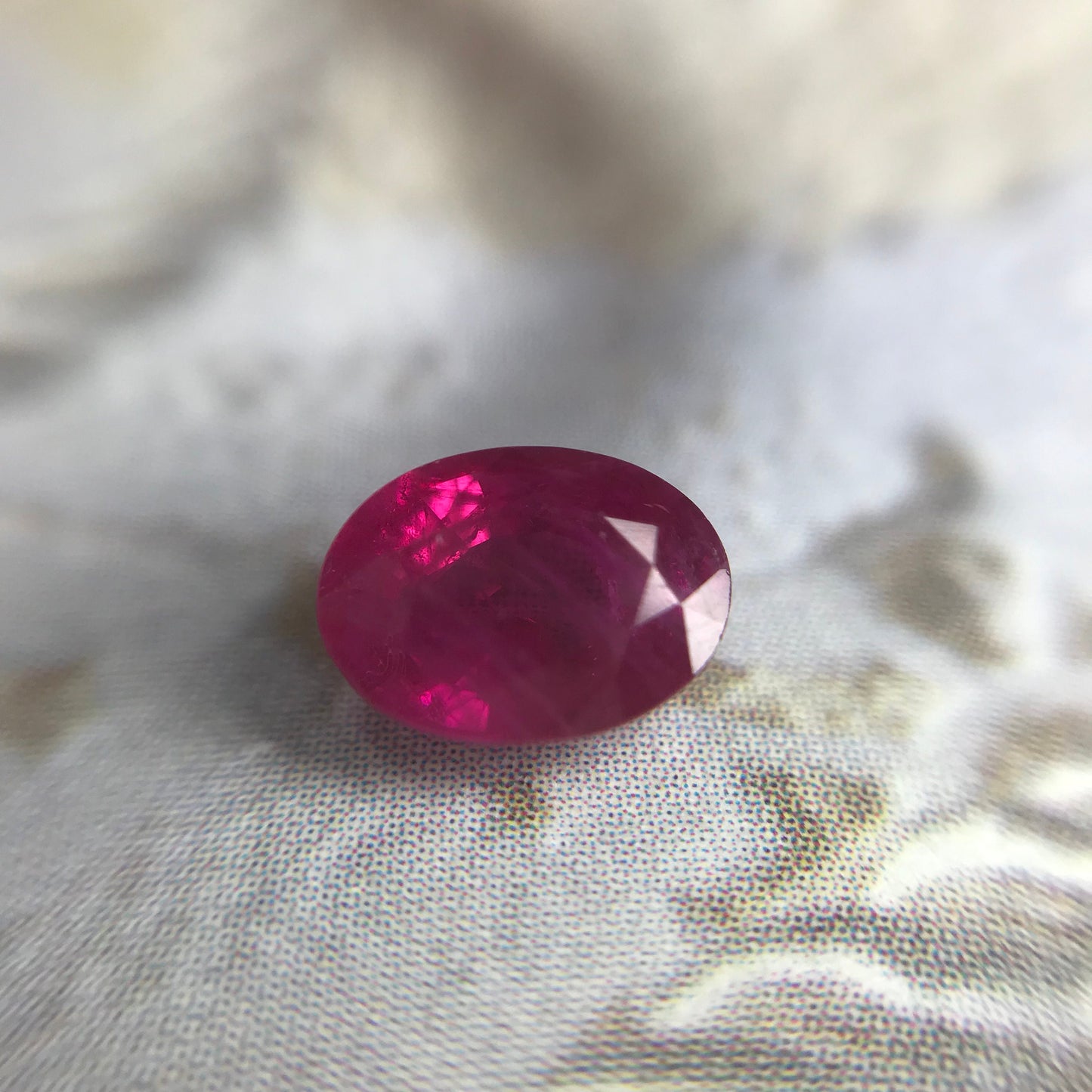 Natural Ruby Heated with Residues 1 Carat 7x5mm Loose Gemstone Faceted Gem Corundum Oval Cut Red Beautiful July Birthstone Earth Mined