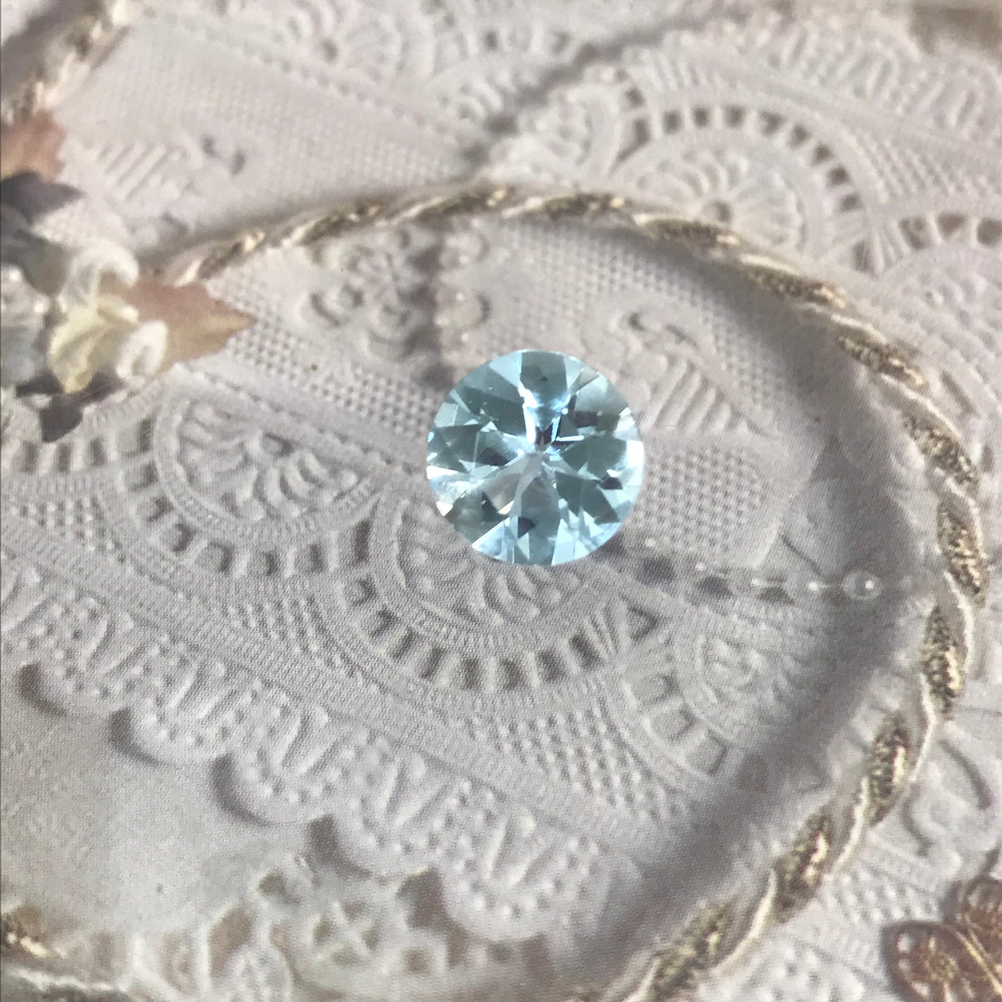 10mm Natural Light Aquamarine 2.70 carats Pale Sky-Blue Round Cut Loose Faceted March Birthstone