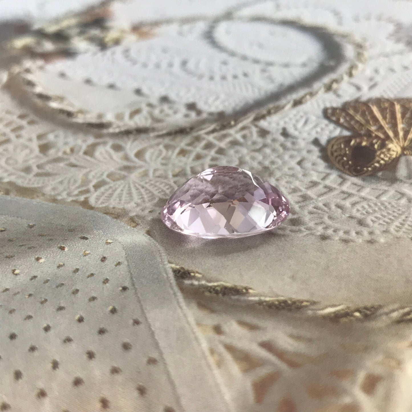 16x12mm Kunzite Spodumene 9.77 Carat Loose Gemstones Oval cut