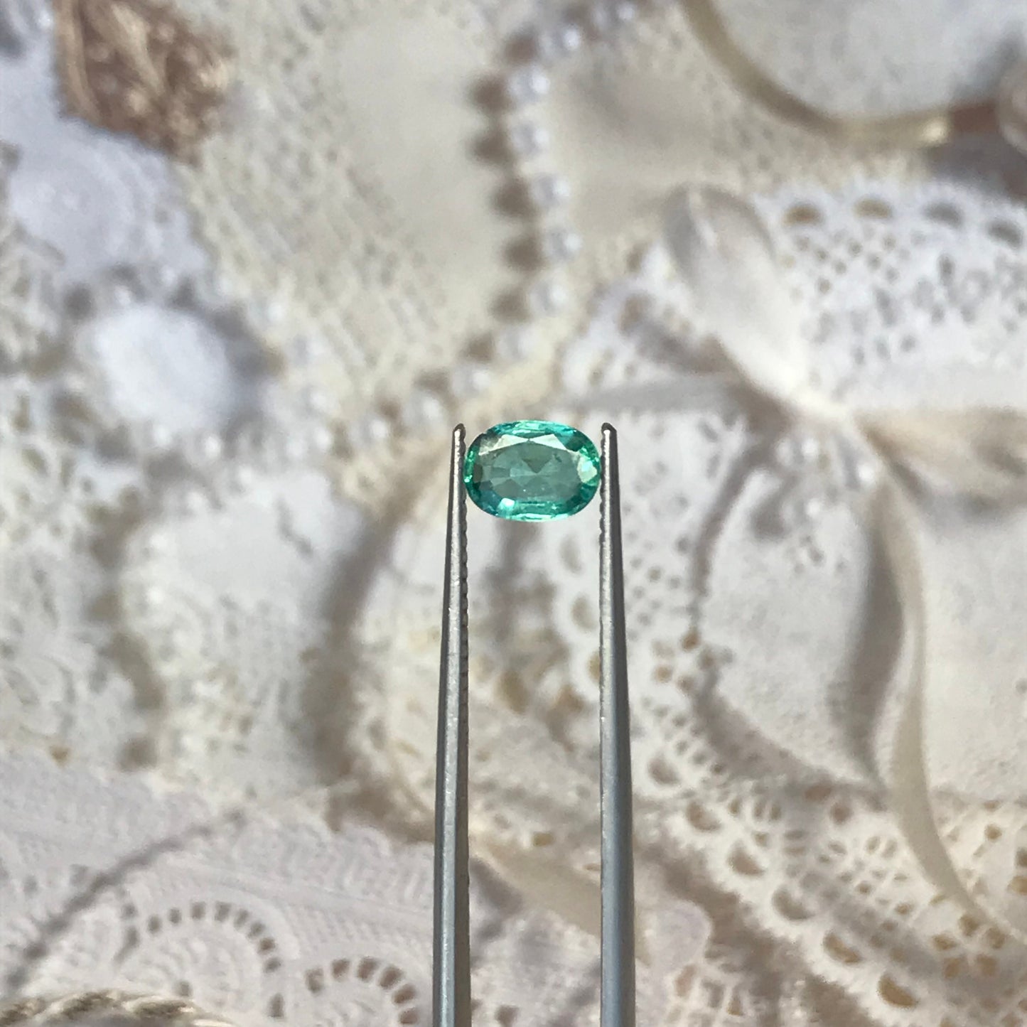 0.71 carats Natural Emerald 6.8x4.9 mm Oval Cut Faceted Gemstone Wholesale Gem Nice Bluish Green Real Natural Transparent Green US Seller