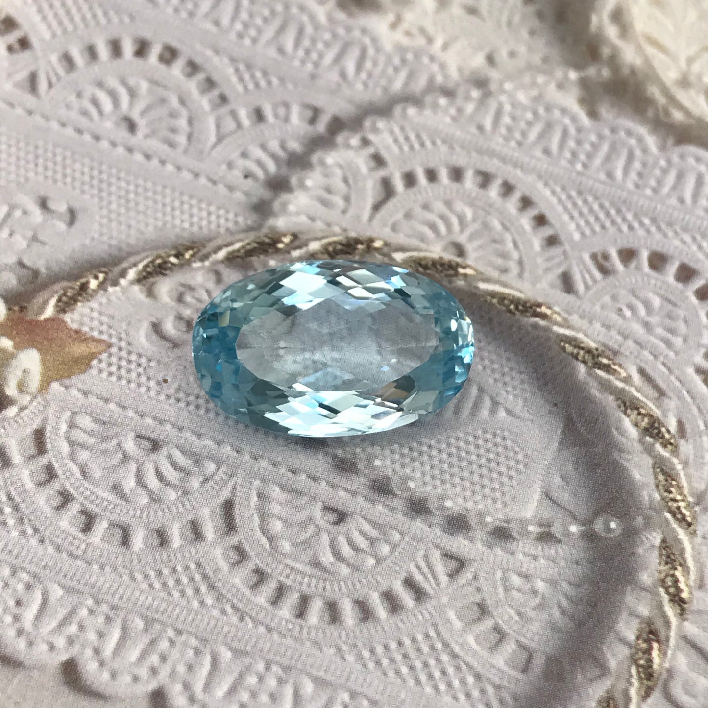 13 carat Natural Aquamarine Light Blue 19.5x12mm Oval Cut Loose Faceted Gemstone Large March Birthstone