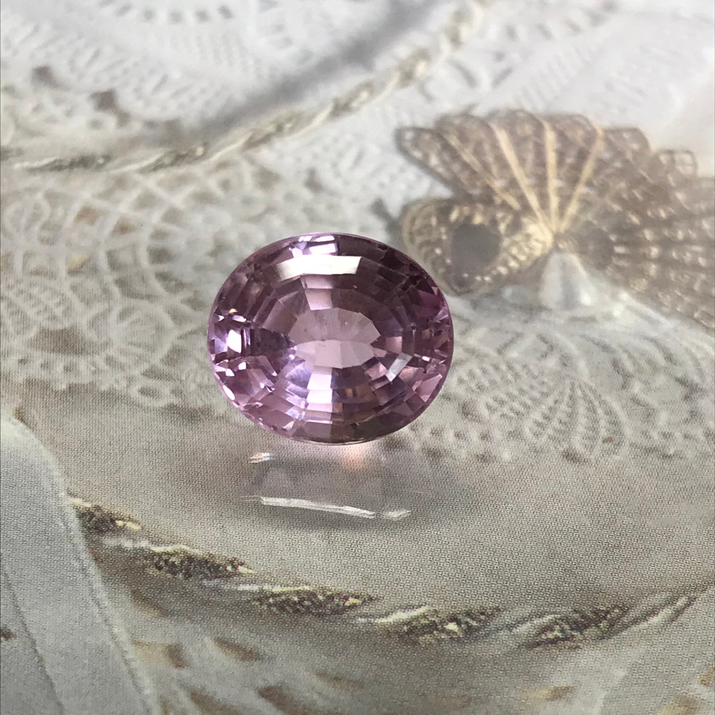 Kunzite 13x11.3mm 8.4 carats Oval Pink Purple Spodumene Faceted Loose Gemstone Nice Color