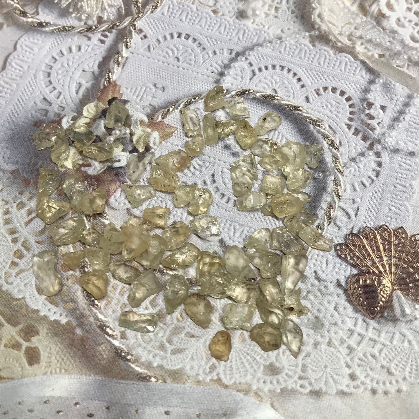 15-Utah Sunstone - 0.5 to 1 Carat each - Raw Sunstone - Natural Sunstone - Sunstone Rough - Raw Stones -Light Yellow Labradorite Feldspar