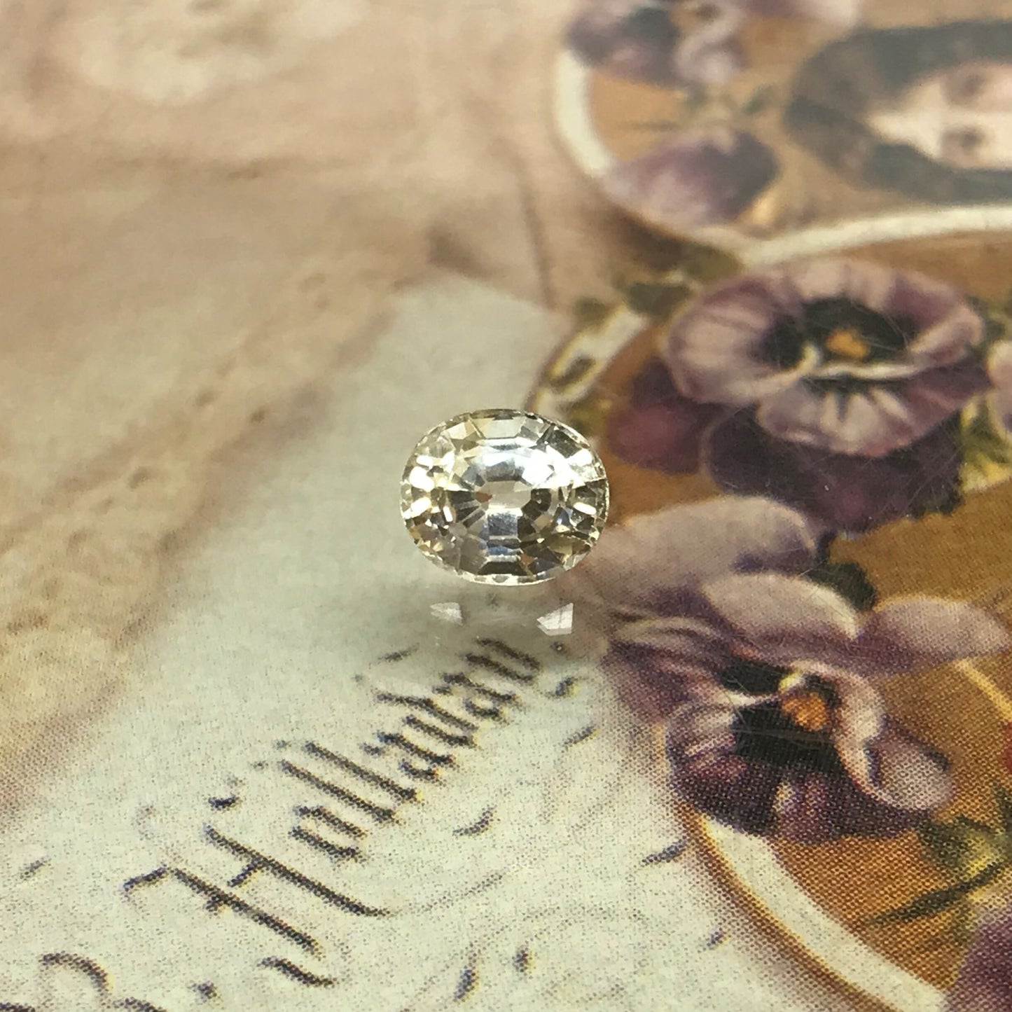 Natural Light Yellow Sapphire 1.11 cts 6.4x5.4mm Oval Corundum Gem Faceted Loose Unmounted Gemstone Probably No Heat 6x5mm