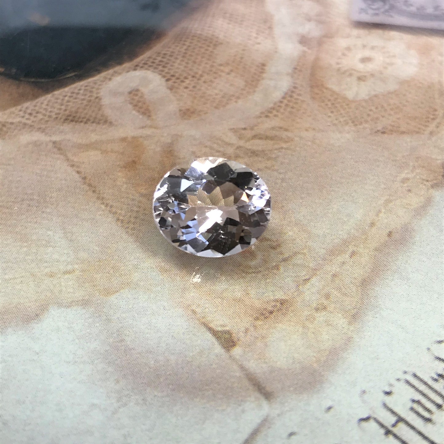 Peach Pink Morganite 12x10mm 4.39 Carat Oval Cut Faceted Loose Gemstone Unmounted Gem, For Engagement Ring, Loose Oval Natural Morganite