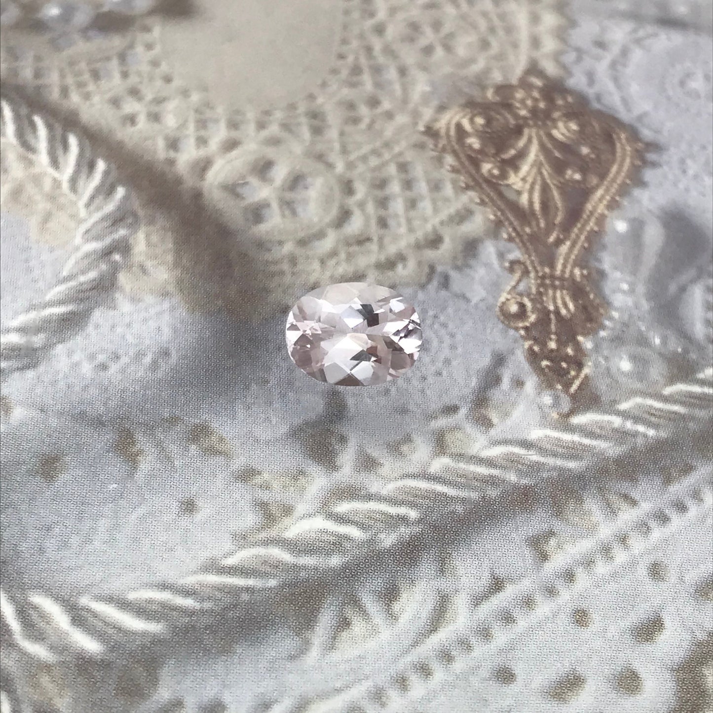 Morganite 1.1 carats 8x6 mm Oval Cut Light Purplish Pink Morganite, Faceted Loose Beryl Gemstone for Jewelry