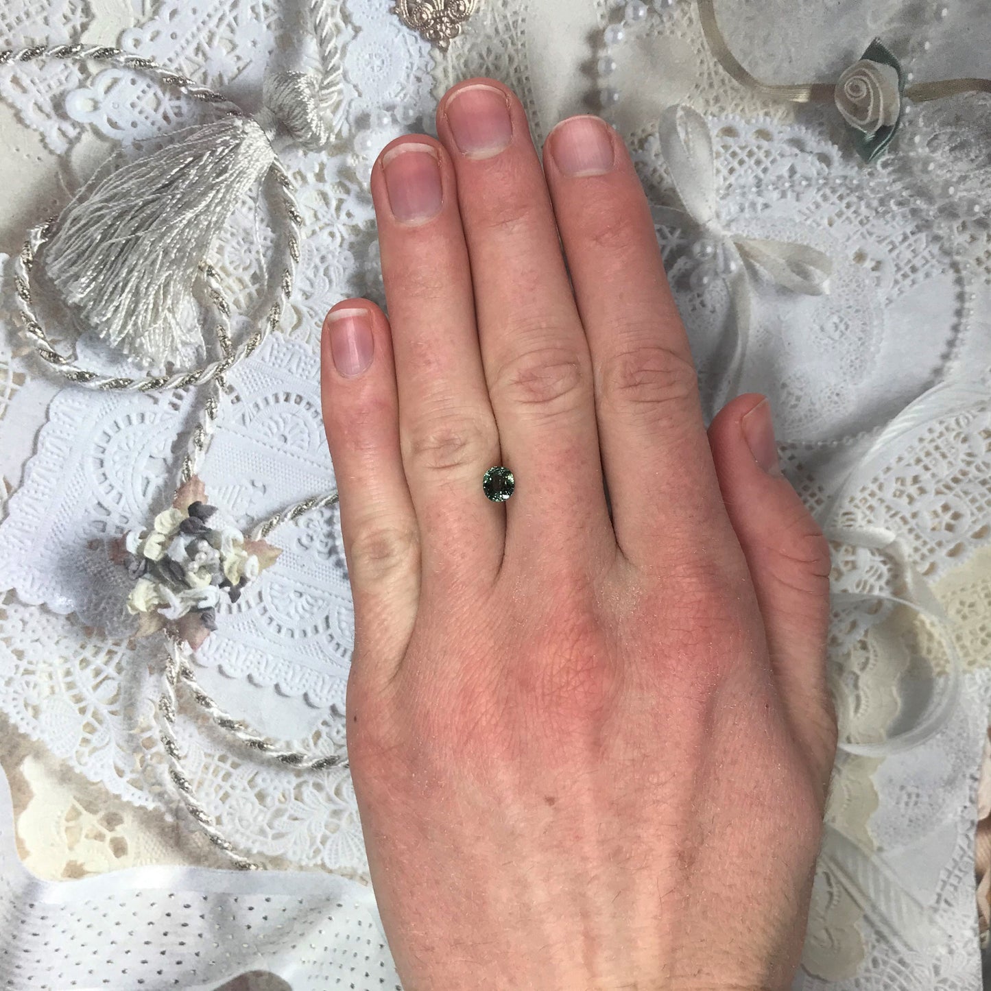 1.10 carat Natural Green Sapphire 5.7x5mm Oval Cut Faceted Loose Bluish Green Sapphire