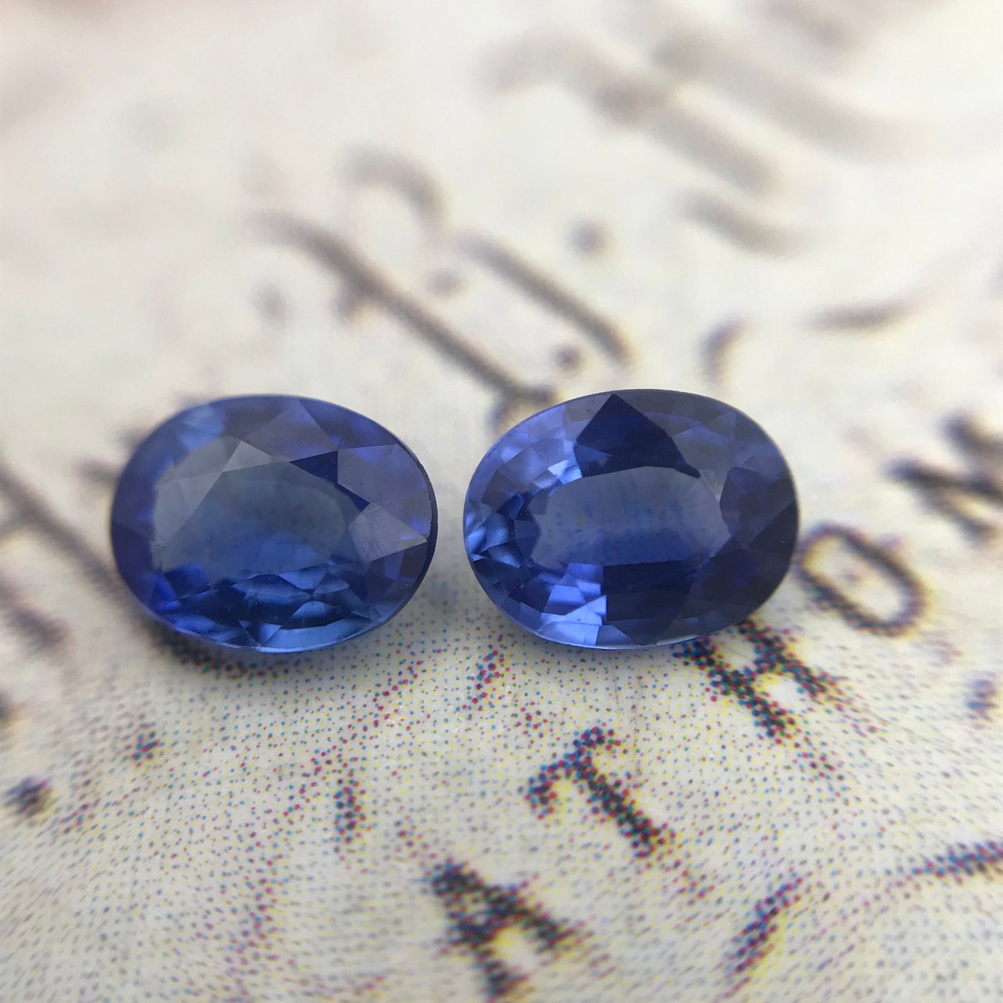 Pick one 5x4mm 2 Natural Blue Sapphires 0.41 ct each Loose Faceted Pair of Blue Corundum Oval Cut  Pretty Blue Matching
