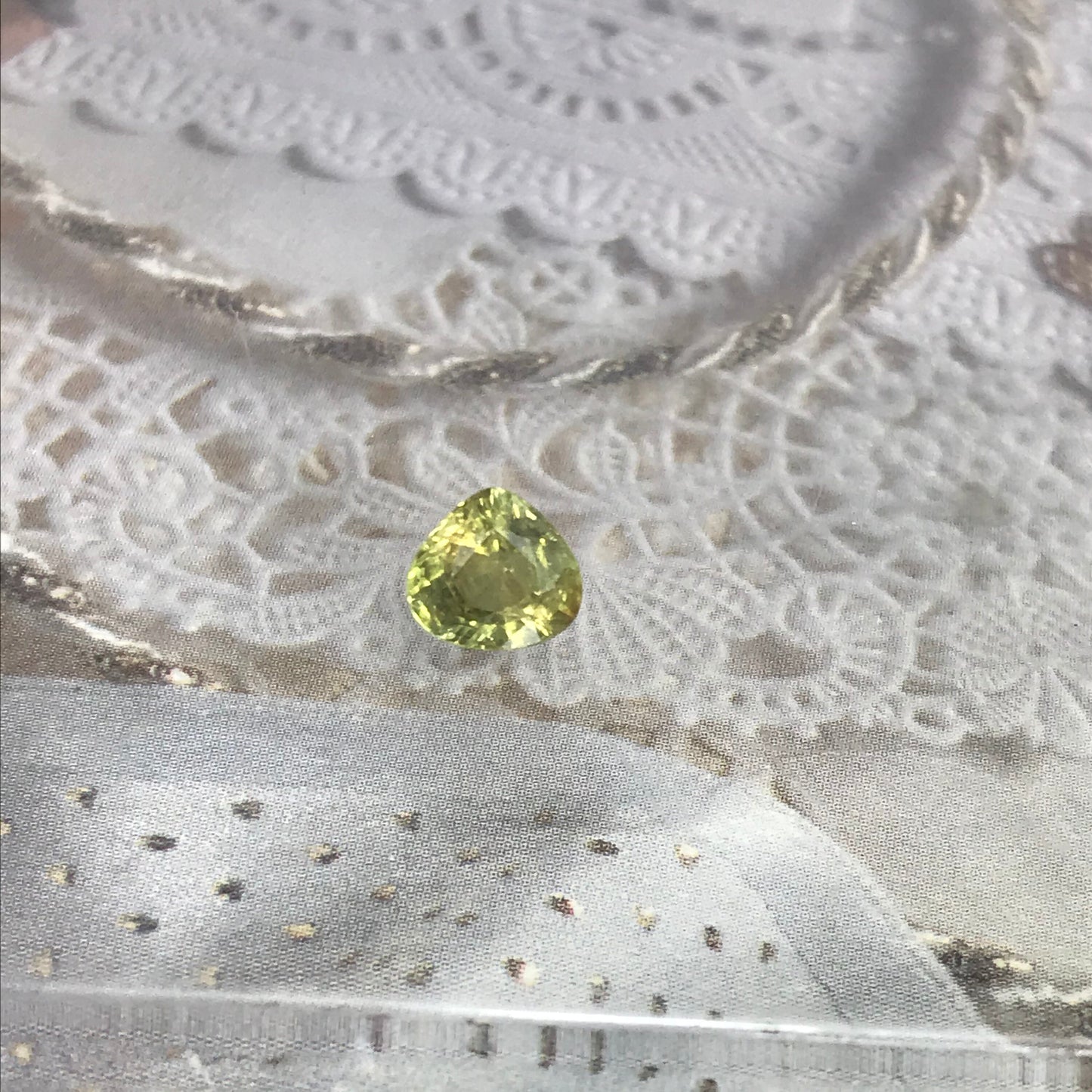 1.32 carat Natural Sapphire 6.2x6.7mm Fat Pear Cut Yellowish Green Corundum Faceted Loose Unmounted Gemstone Earth Mined Genuine Stone