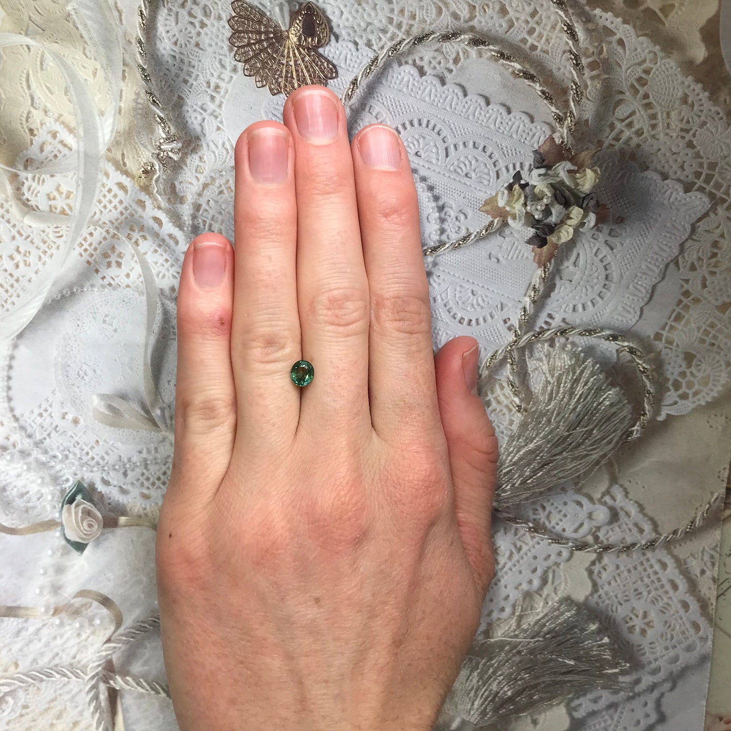 1 carat Natural Green Sapphire 6x5.3mm Oval Cut Corundum Faceted Loose Gemstone Stone Bluish Green