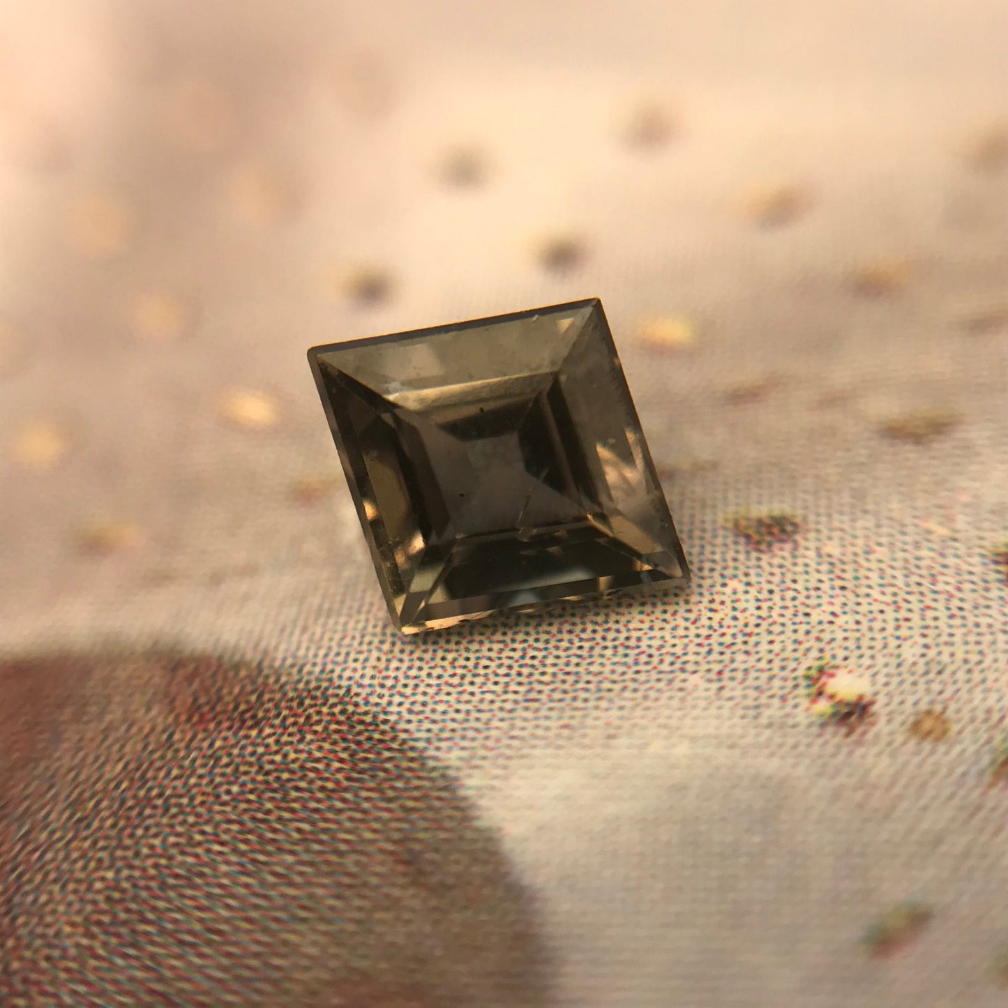 Natural Sapphire 6.3x5.5mm 0.61 Carat - Green to Purple Color Change Gemstone - Lozenege Cut  Corundum Gem Faceted Loose Unmounted