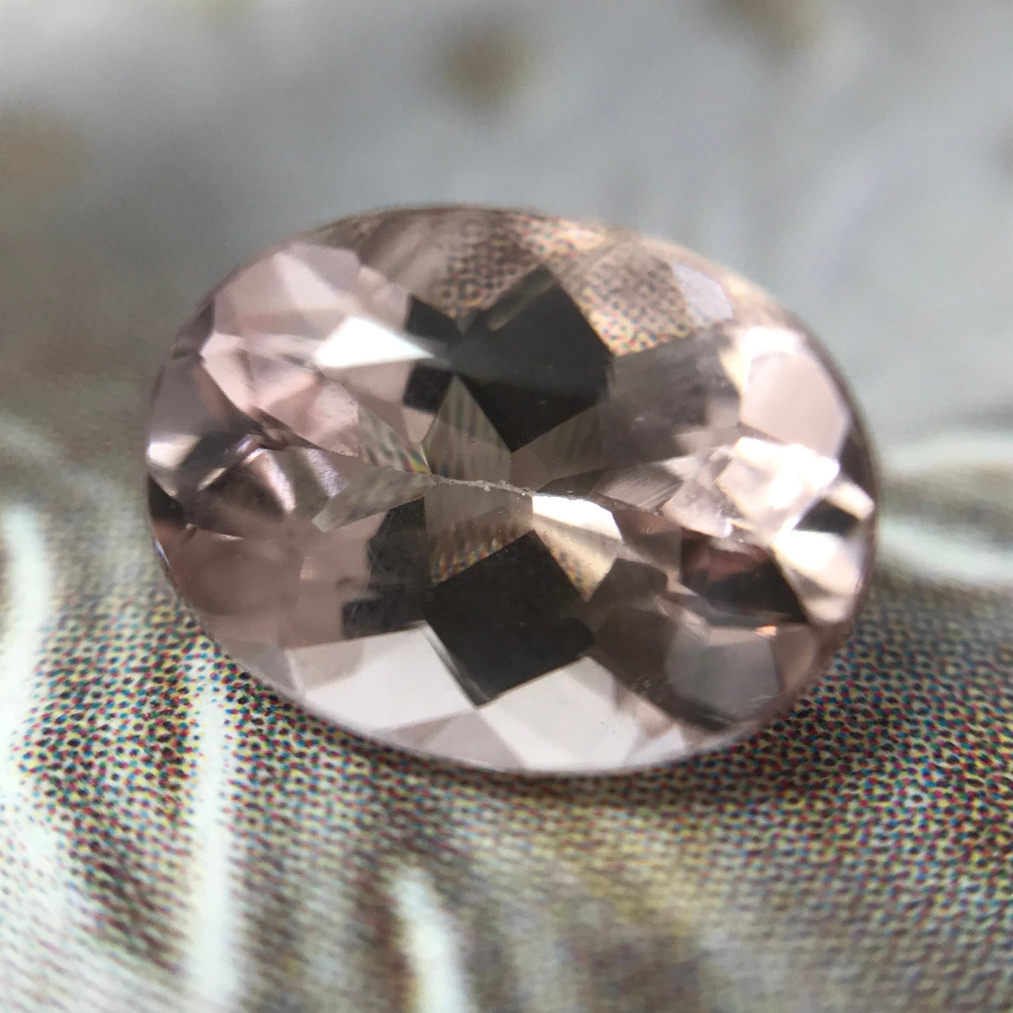 Rich Peachy Pink Morganite 1.24 Carat 8x6 mm Oval Cut Morganite, Faceted Loose Beryl Unmounted Gemstone for Jewelry
