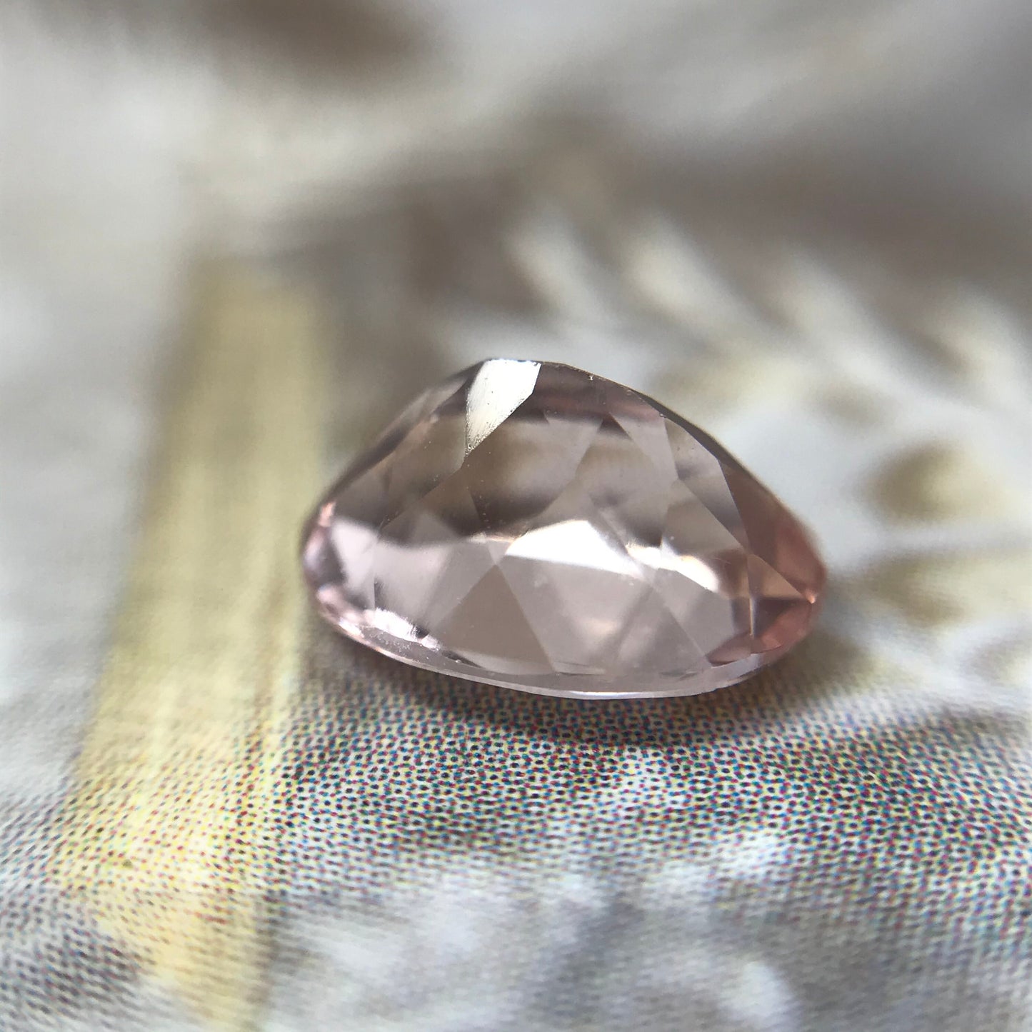 Rich Peachy Pink Morganite 1.24 Carat 8x6 mm Oval Cut Morganite, Faceted Loose Beryl Unmounted Gemstone for Jewelry