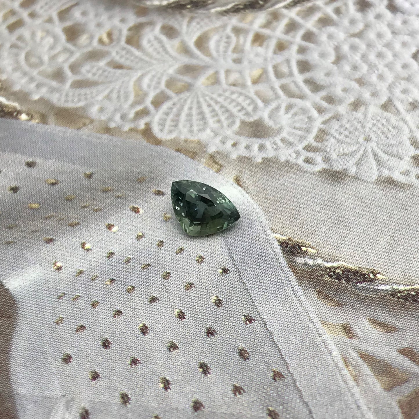 Natural Bluish Green Sapphire 7x5mm 0.95 Carat Gemstone Trillion Cut Corundum Gem Faceted Loose Unmounted