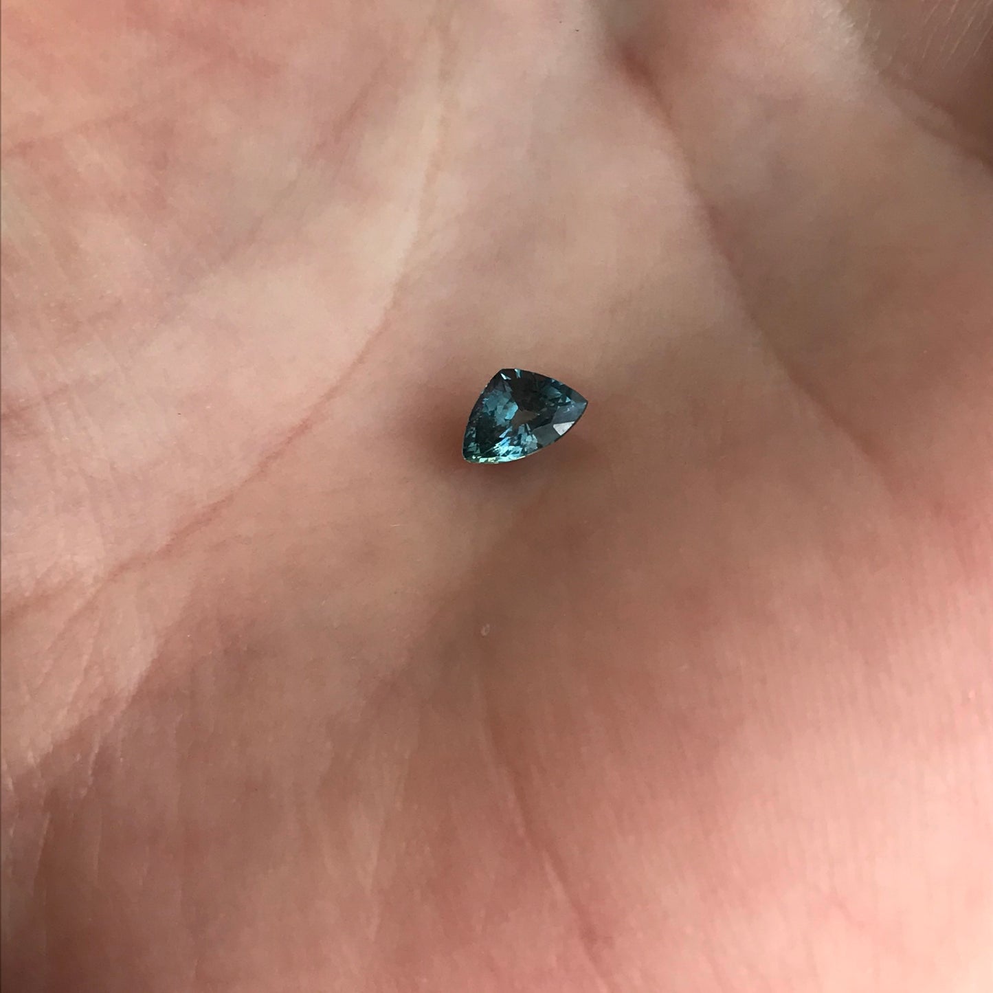 Natural Bluish Green Sapphire 6x4mm 0.70 Carat Gemstone Trillion Cut Corundum Gem Faceted Loose Unmounted