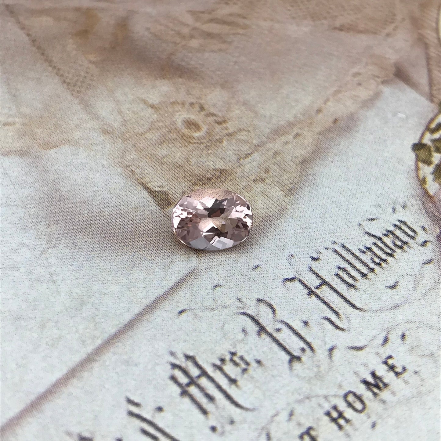 Rich Peachy Pink Morganite 1.24 Carat 8x6 mm Oval Cut Morganite, Faceted Loose Beryl Unmounted Gemstone for Jewelry