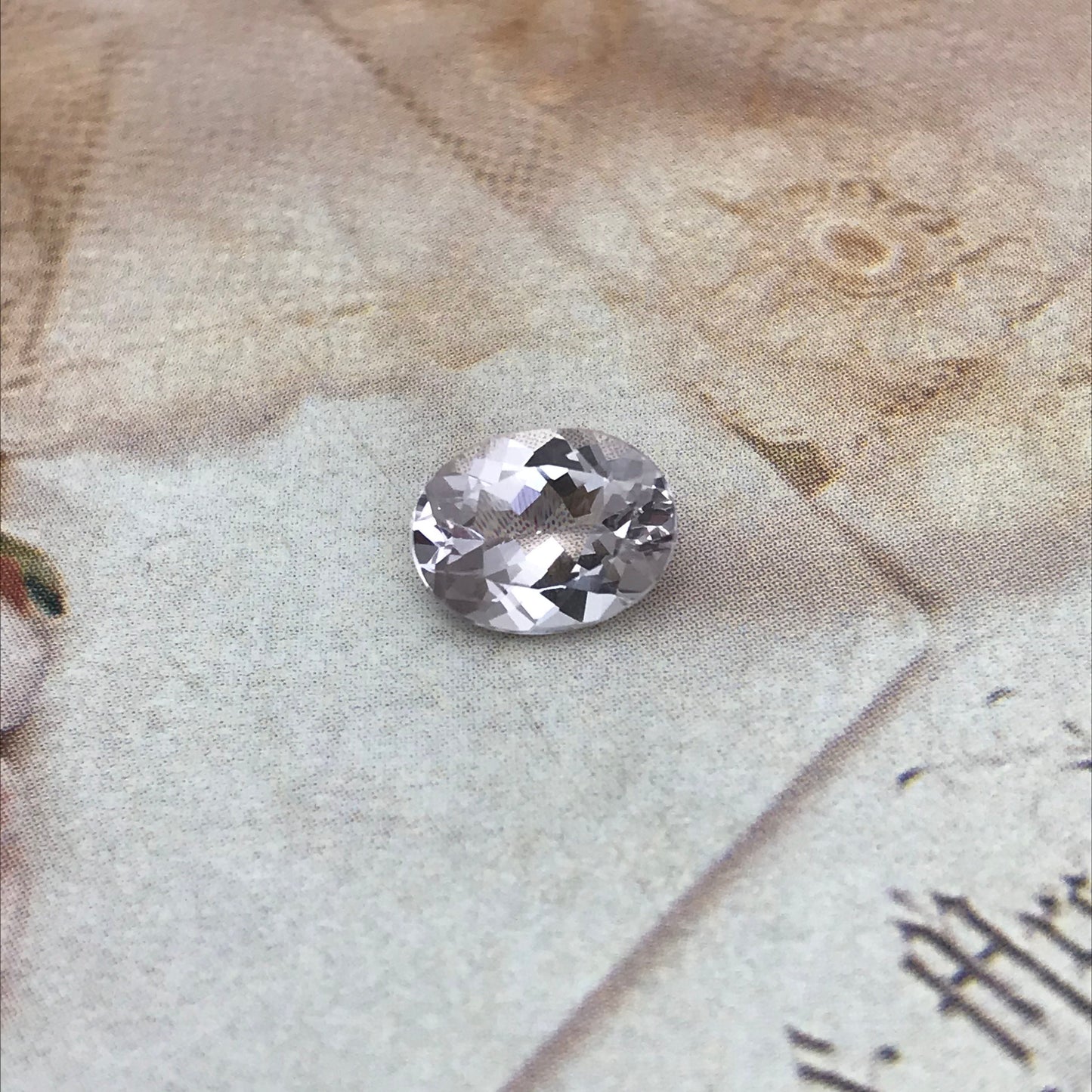 Light Pink Morganite 1.68 cts 9x7mm Oval Cut Light Peach Pink Faceted Gem Loose Beryl Gemstone Unmounted Stone 7x9mm US Seller Flowing Gems