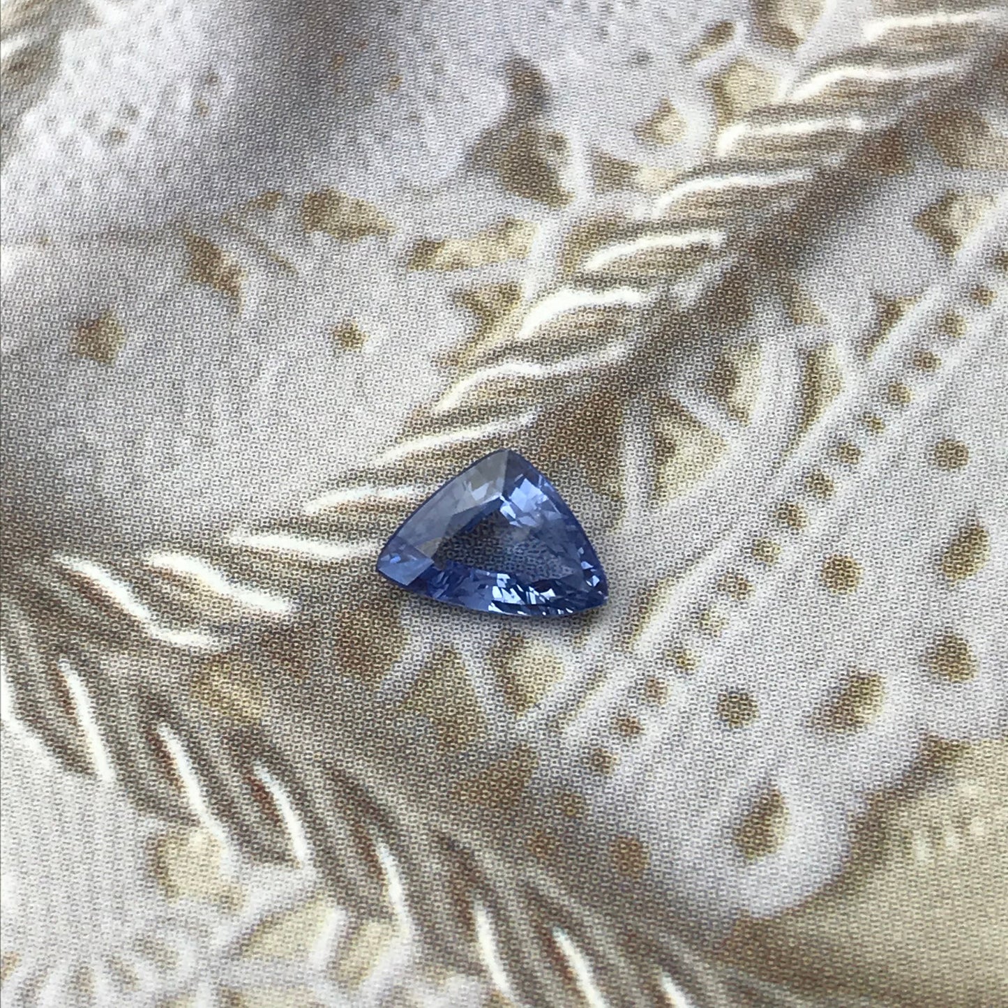 Natural Medium Light Blue Sapphire 7.3x5.2mm Trillion Triangle 0.85 carat Corundum Gem Faceted Loose Unmounted Gemstone Heated Sapphire