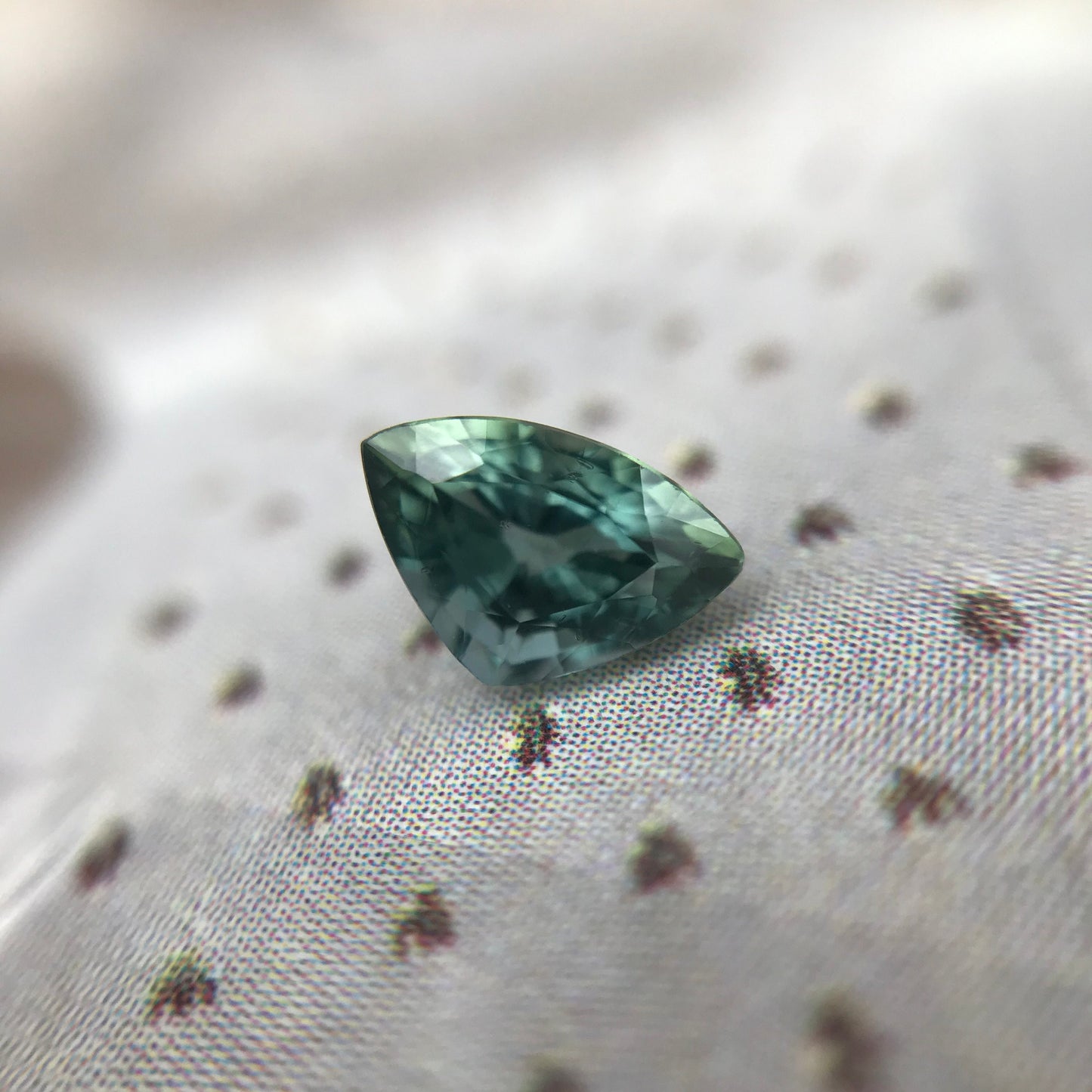 Natural Bluish Green Sapphire 6x4mm 0.70 Carat Gemstone Trillion Cut Corundum Gem Faceted Loose Unmounted