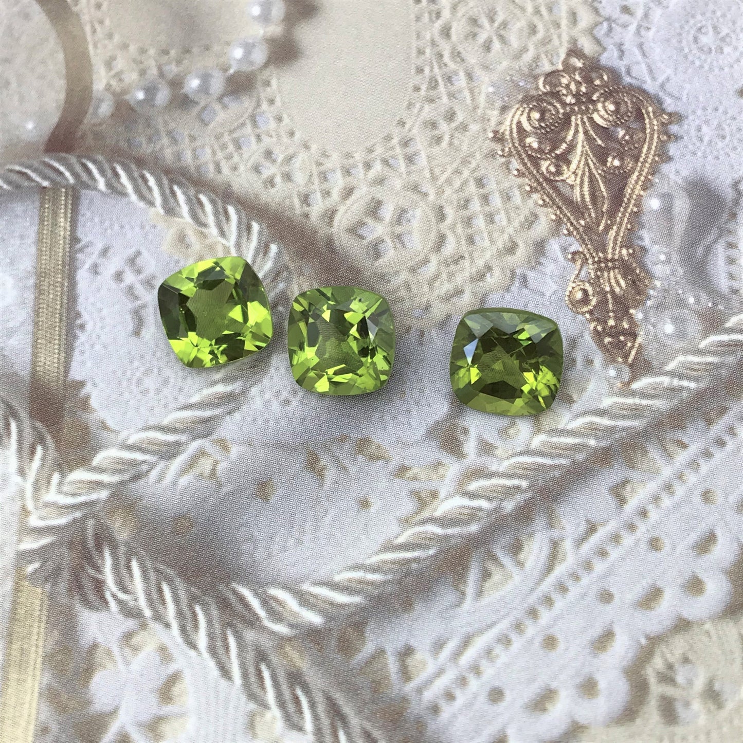 Green Peridot 9 mm Cushion Cut 3.5 to 4.0 carats Loose Natural Gem August Birthstone Faceted Unmounted Gemstone, Natural Peridot