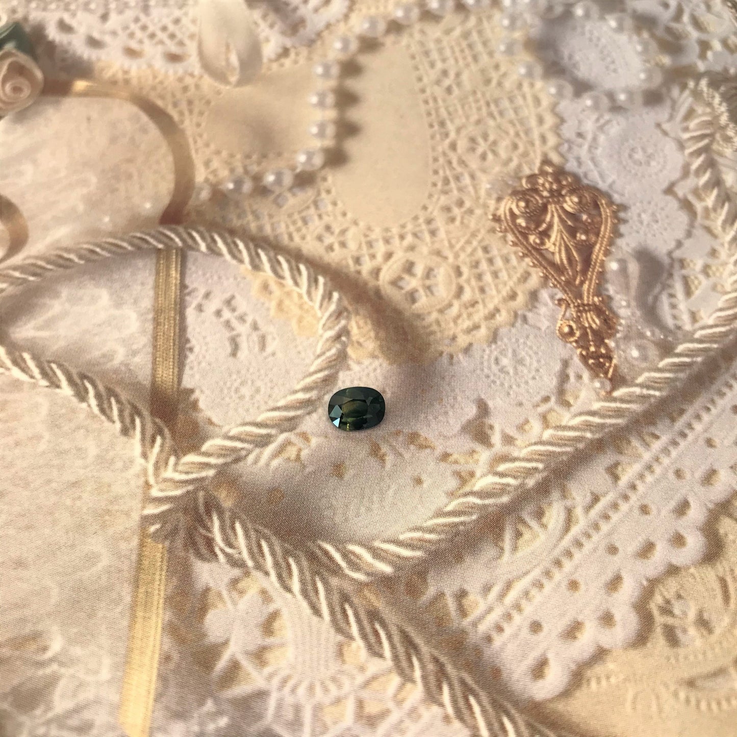 Natural Bi-Color Sapphire 6.2x4.7mm Oval 0.72 Carat Corundum Faceted Loose Unmounted Gemstone Earth Mined Gem - US Seller - Peacock Sapphire