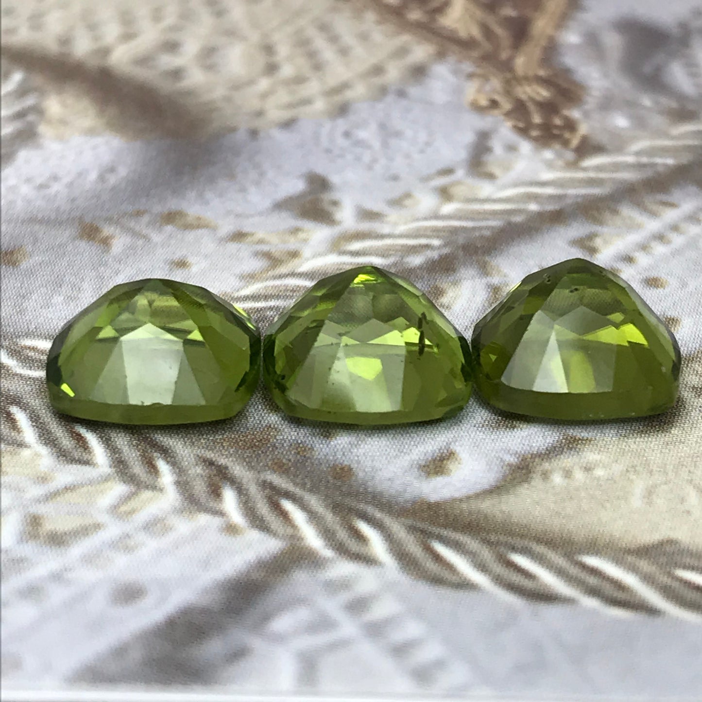 Green Peridot 9 mm Cushion Cut 3.5 to 4.0 carats Loose Natural Gem August Birthstone Faceted Unmounted Gemstone, Natural Peridot