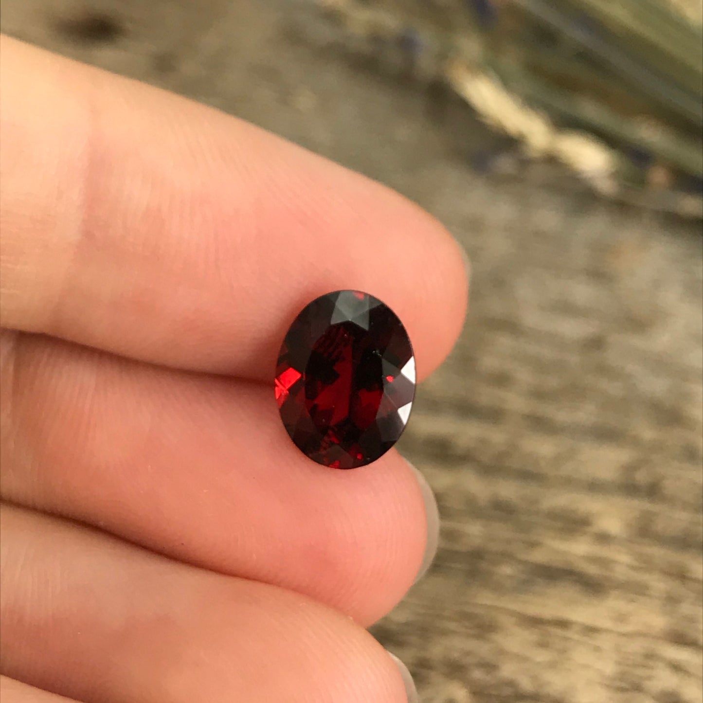 Natural Deep Red Garnet, 3 carat 10x8mm Oval Cut, Unmounted Faceted Loose Gemstone, Reclaimed Recycled Gemstone
