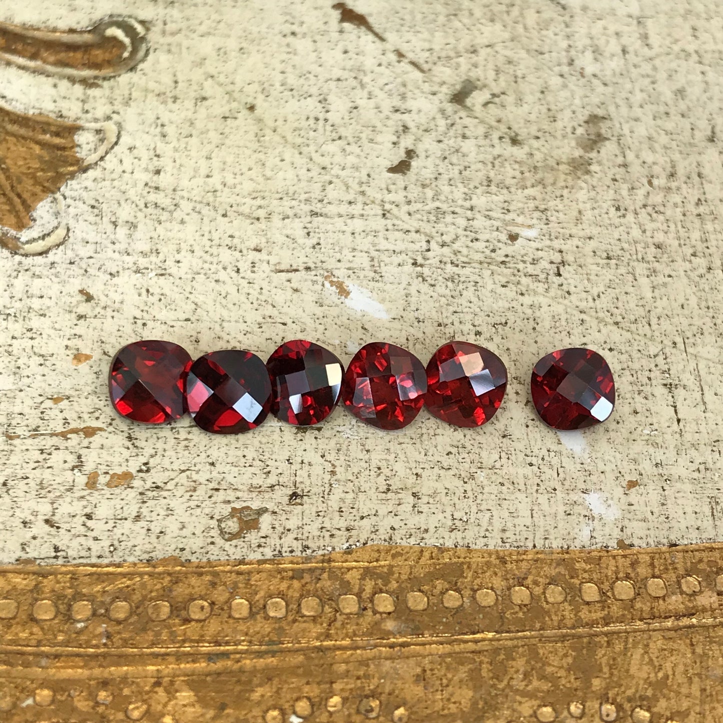 One Garnet 6mm Cushion Cut Checkerboard Cut Faceted Loose Stones Unmounted Gemstone Red Flowing Gems Approx 1 ct Garnet