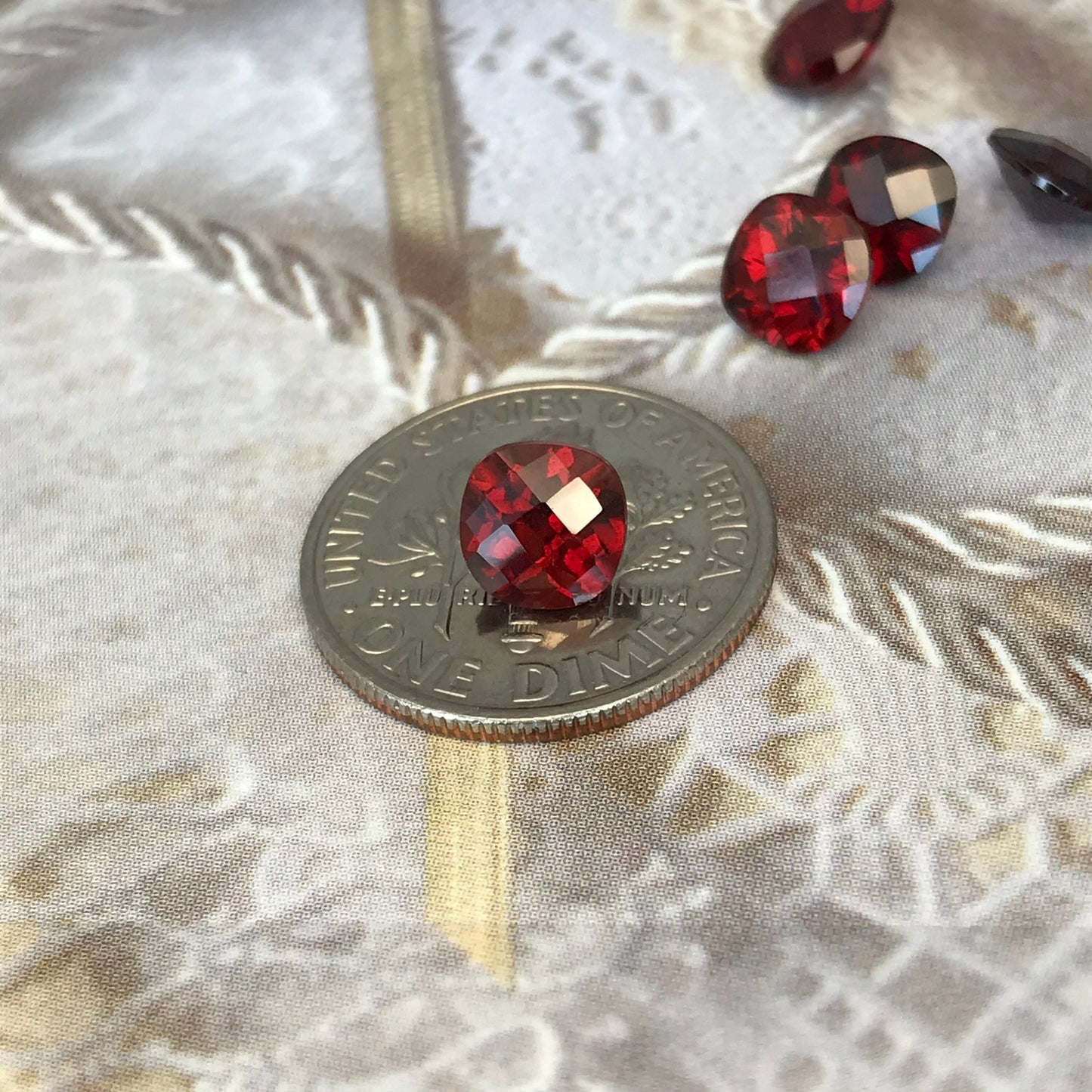 One Garnet 6mm Cushion Cut Checkerboard Cut Faceted Loose Stones Unmounted Gemstone Red Flowing Gems Approx 1 ct Garnet