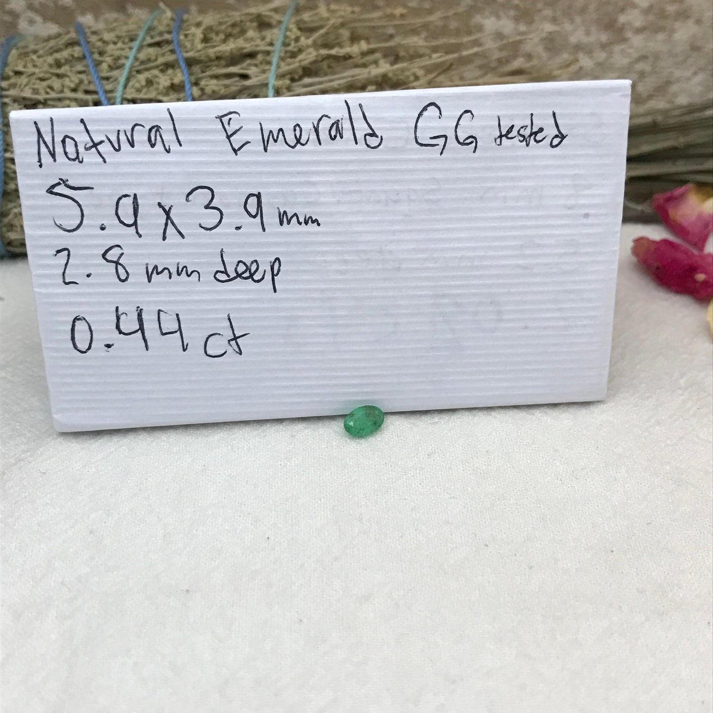 0.44cts Natural Emerald 6x4mm Oval Cut Faceted Gem Precious Gemstone Loose Recycled Gemstone