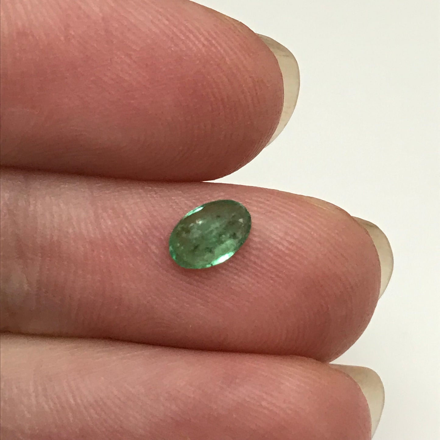 0.44cts Natural Emerald 6x4mm Oval Cut Faceted Gem Precious Gemstone Loose Recycled Gemstone