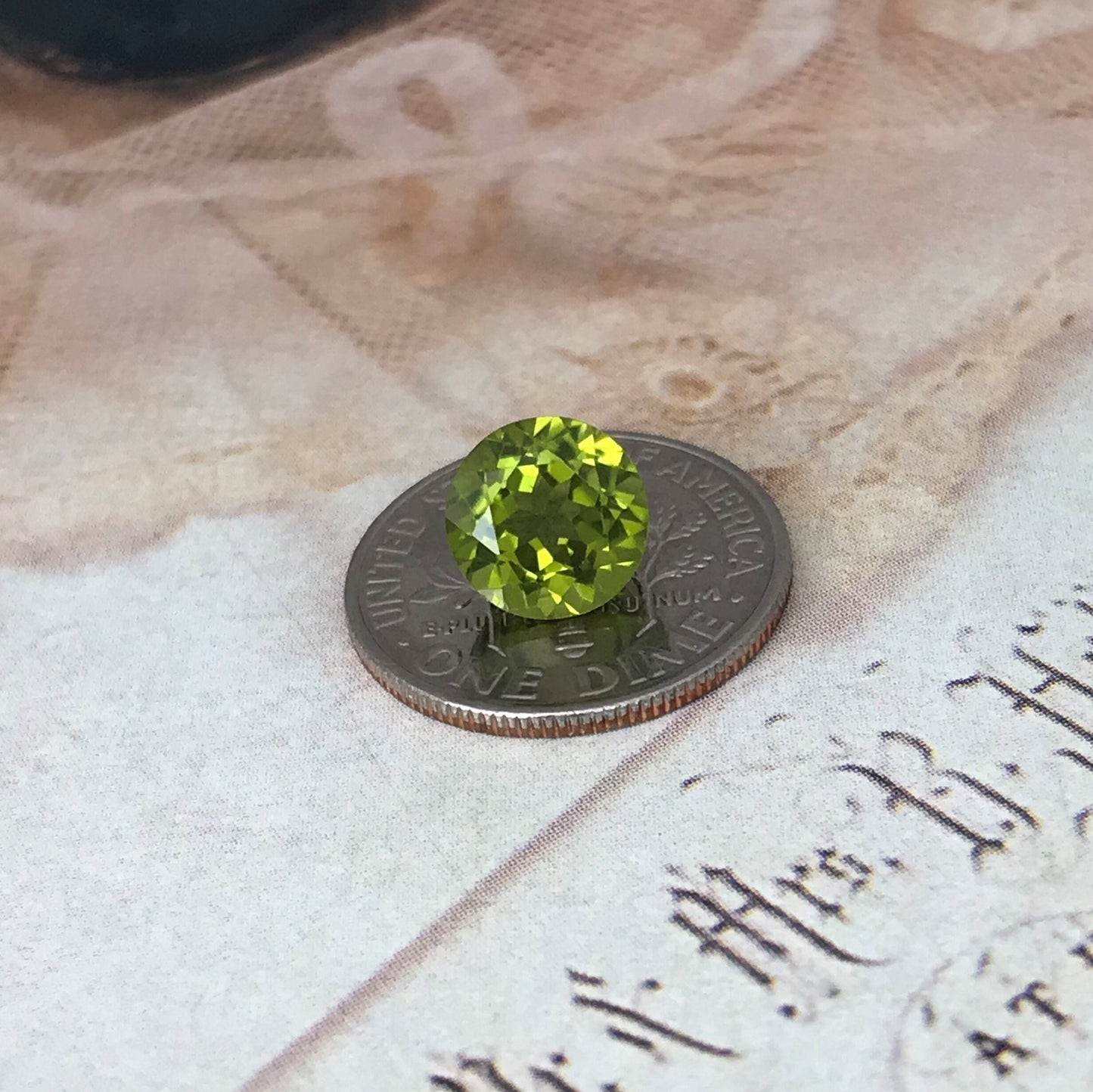 Green Peridot 7.8 mm Round Cut 2.26 carat Loose Natural Gem August Birthstone for Jewelry Making Faceted Unmounted Gemstone, Natural Peridot