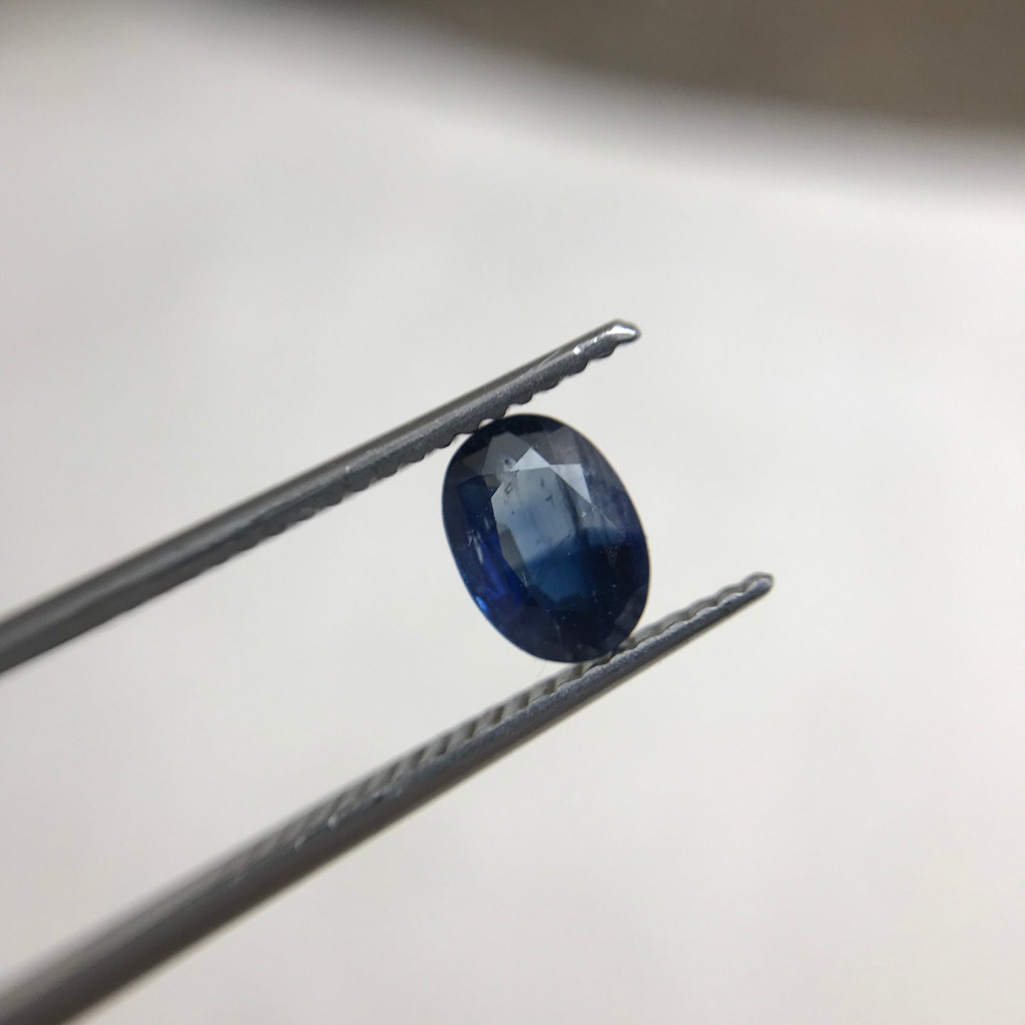 Natural Blue Sapphire 0.88 carat 6.7x4.8mm Oval Cut, Heat Treated, Unmounted Faceted Loose Gemstone for Jewelry Setting