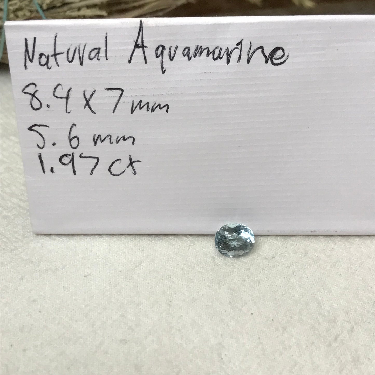 Aquamarine 2 carat 8.4x7mm Oval Cut Natural Aquamarine, Faceted Loose Gem Unmounted Gemstone, FlowingGems 8.5x7mm