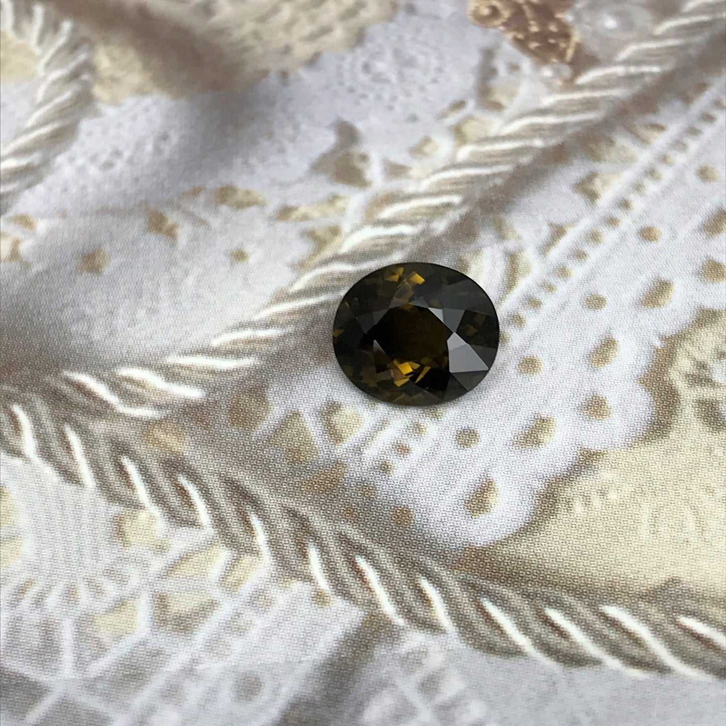 Natural Greenish Yellow Tourmaline 2.14 carats 8.7x7.5mm Oval Cut, Natural Faceted Unmounted loose gemstone