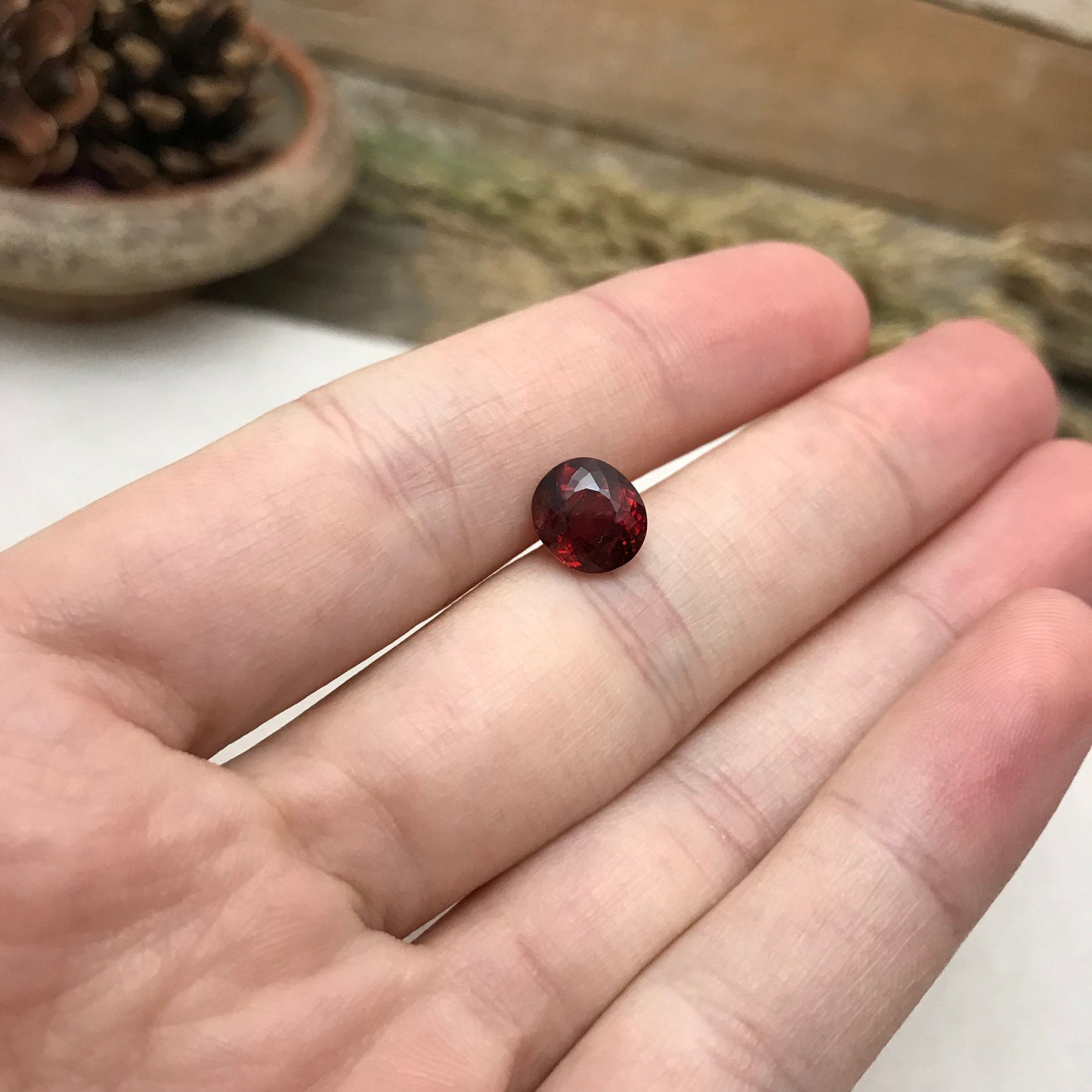 Rhodolite Pyrope Garnet 2.73 Carat 8.5x7.4mm Portuguese Oval Gemstone, Red to Purplish Red, Faceted Loose Unmounted Gem